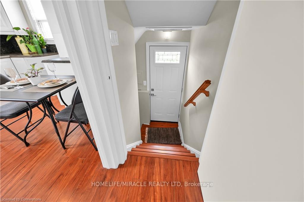 Photo 19 of 344 Talbot Street, Hamilton, McQuesten — HOMEH