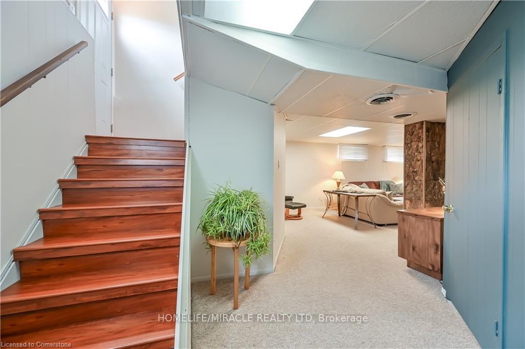 Photo 15 of 344 Talbot Street, Hamilton, McQuesten — HOMEH
