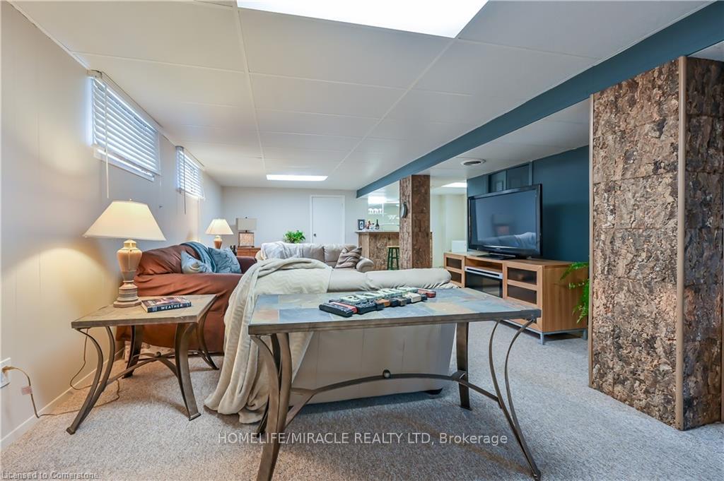 Photo 23 of 344 Talbot Street, Hamilton, McQuesten — HOMEH