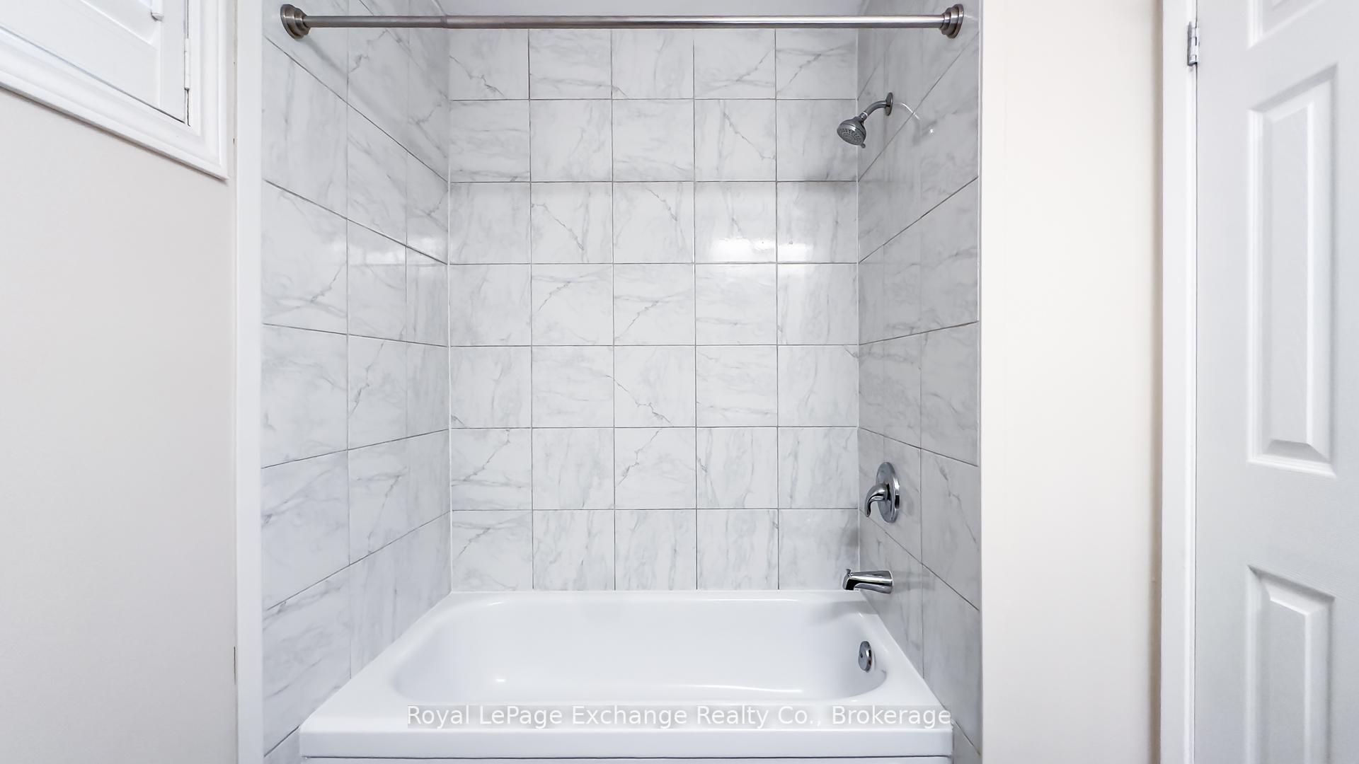 Photo 17 of 652 Hunter Street, Kincardine — HOMEH