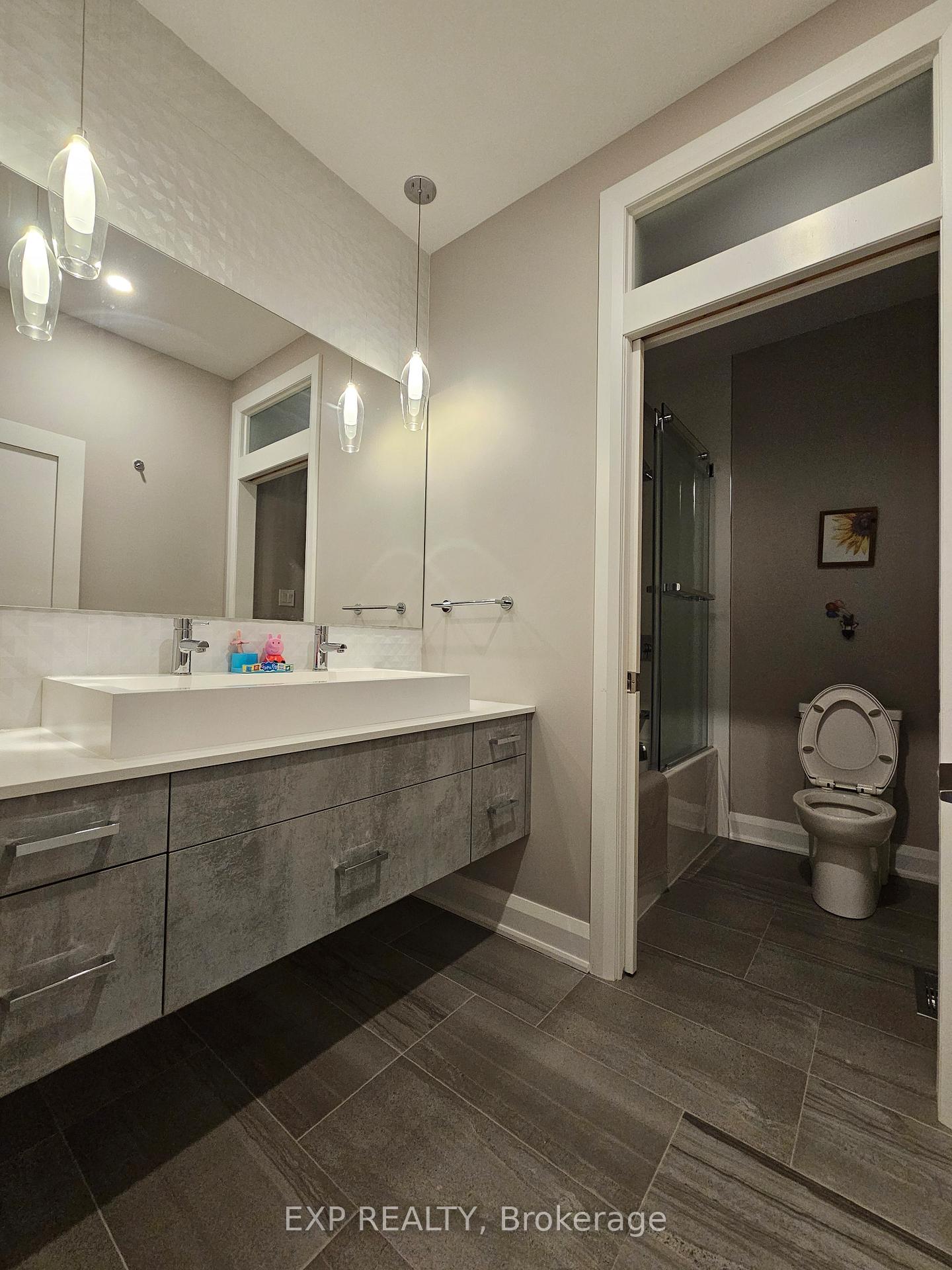 Photo 9 of 44 Tower Road, Ottawa, Meadowlands/St. Claire Gardens — HOMEH