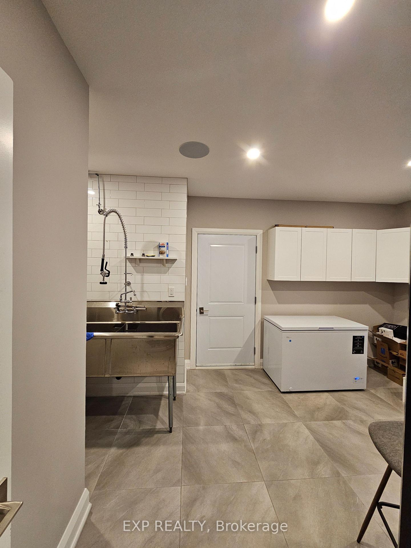 Photo 17 of 44 Tower Road, Ottawa, Meadowlands/St. Claire Gardens — HOMEH