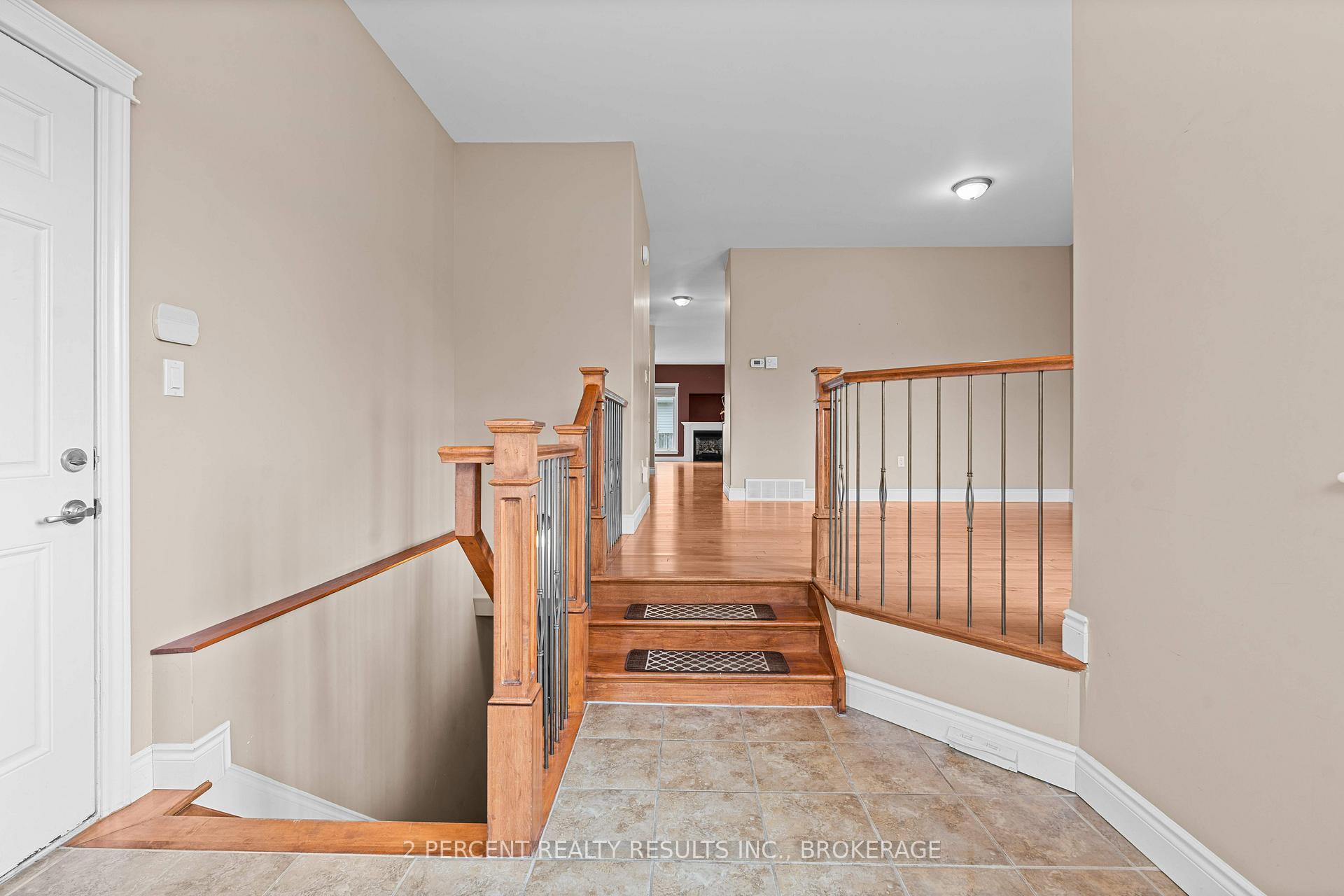 Photo 4 of 873 Jasmine Street, Kingston, Kingston East (Incl Barret Crt) — HOMEH