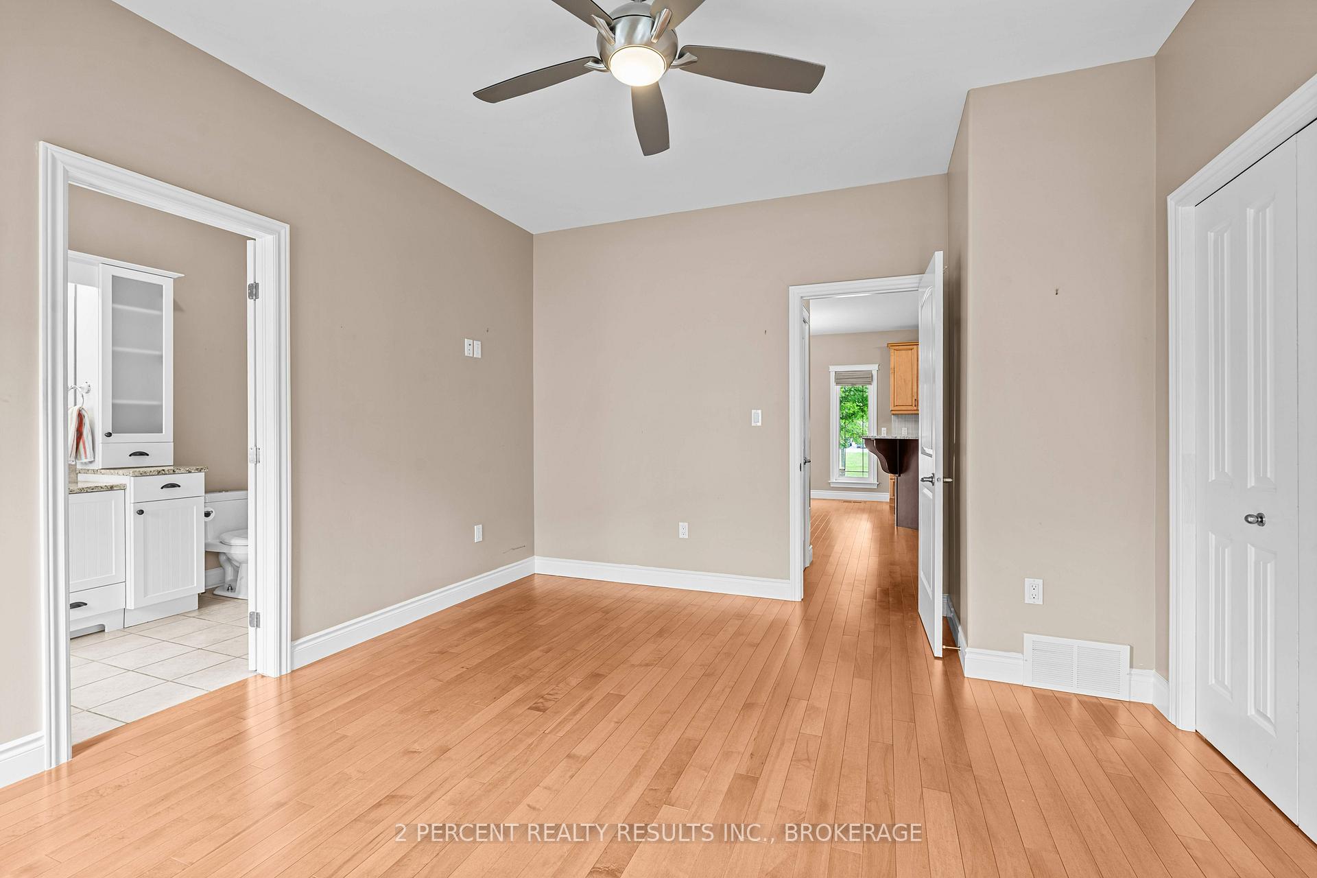 Photo 23 of 873 Jasmine Street, Kingston, Kingston East (Incl Barret Crt) — HOMEH