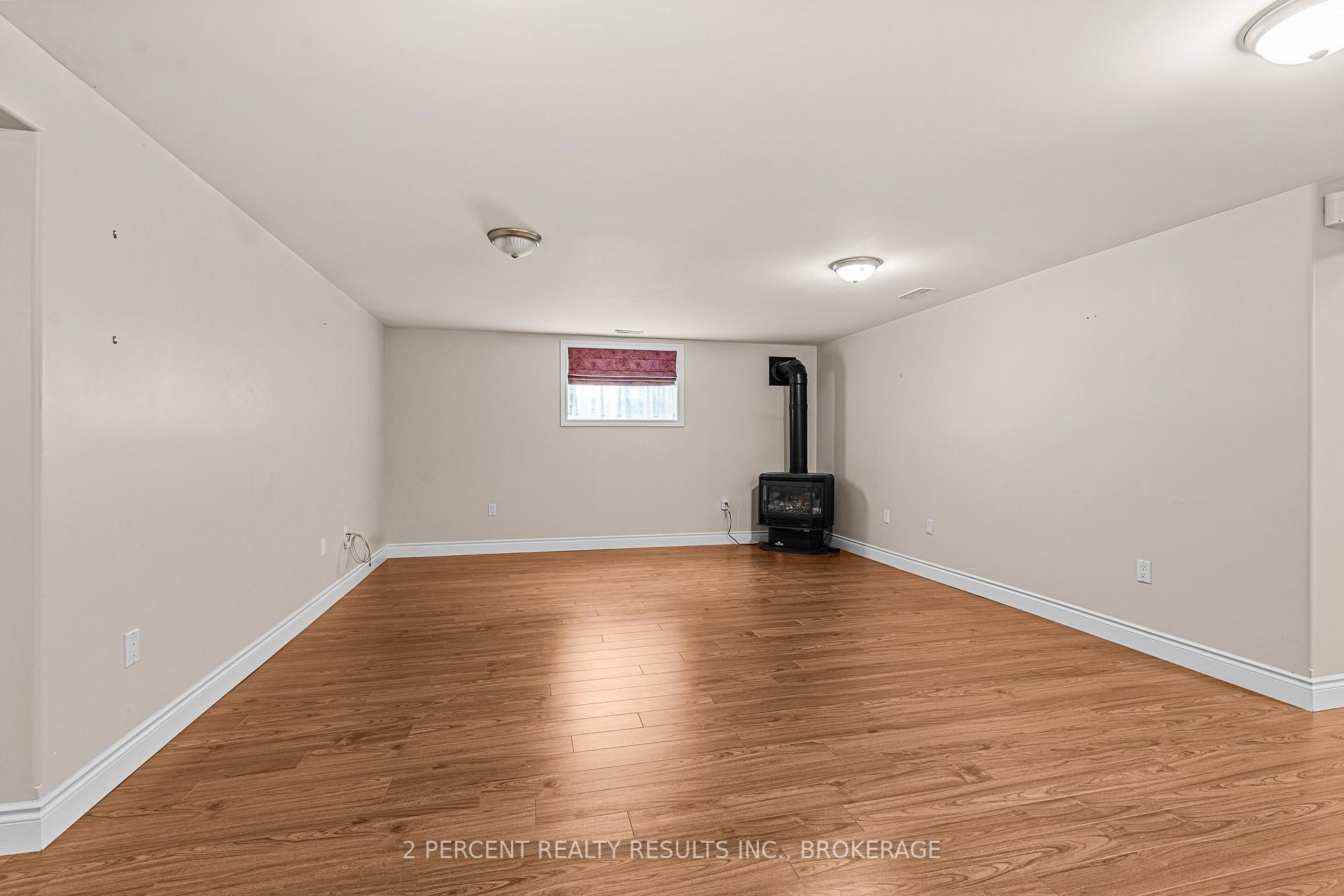 Photo 34 of 873 Jasmine Street, Kingston, Kingston East (Incl Barret Crt) — HOMEH