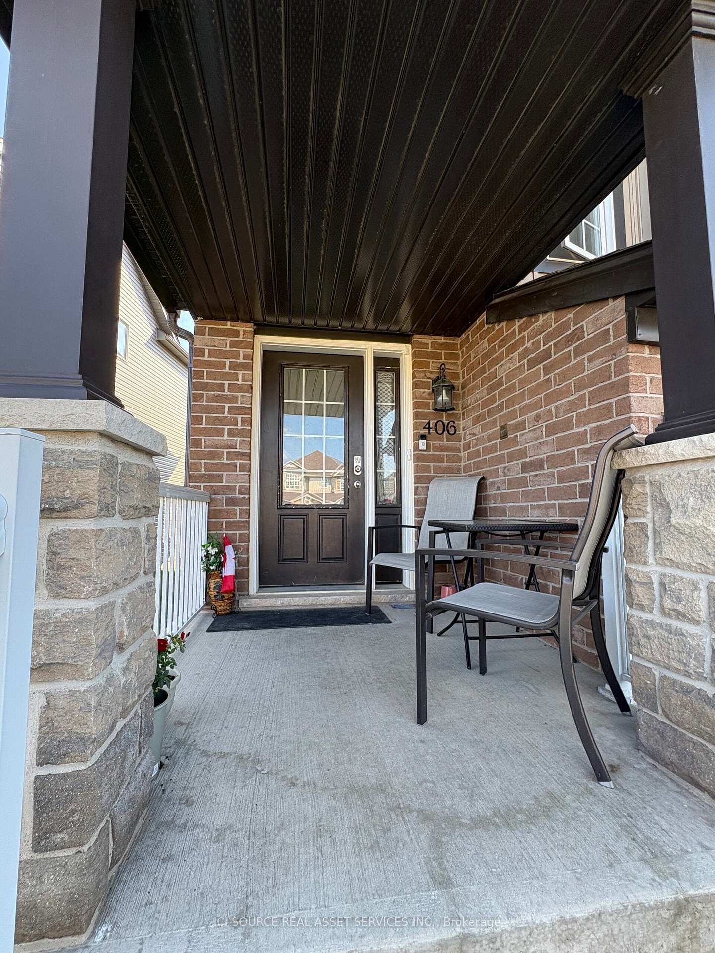 Photo 3 of 406 Woodbine Avenue, Kitchener — HOMEH