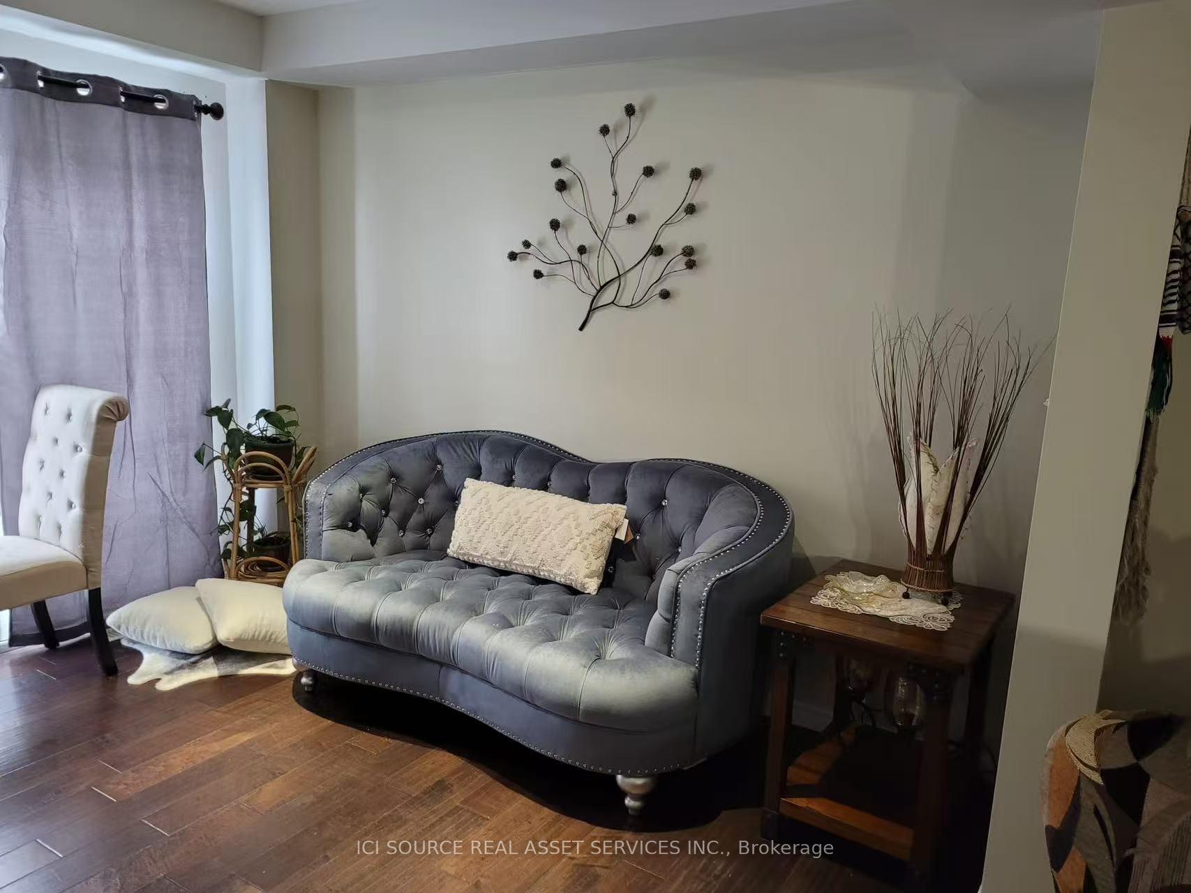 Photo 5 of 406 Woodbine Avenue, Kitchener — HOMEH