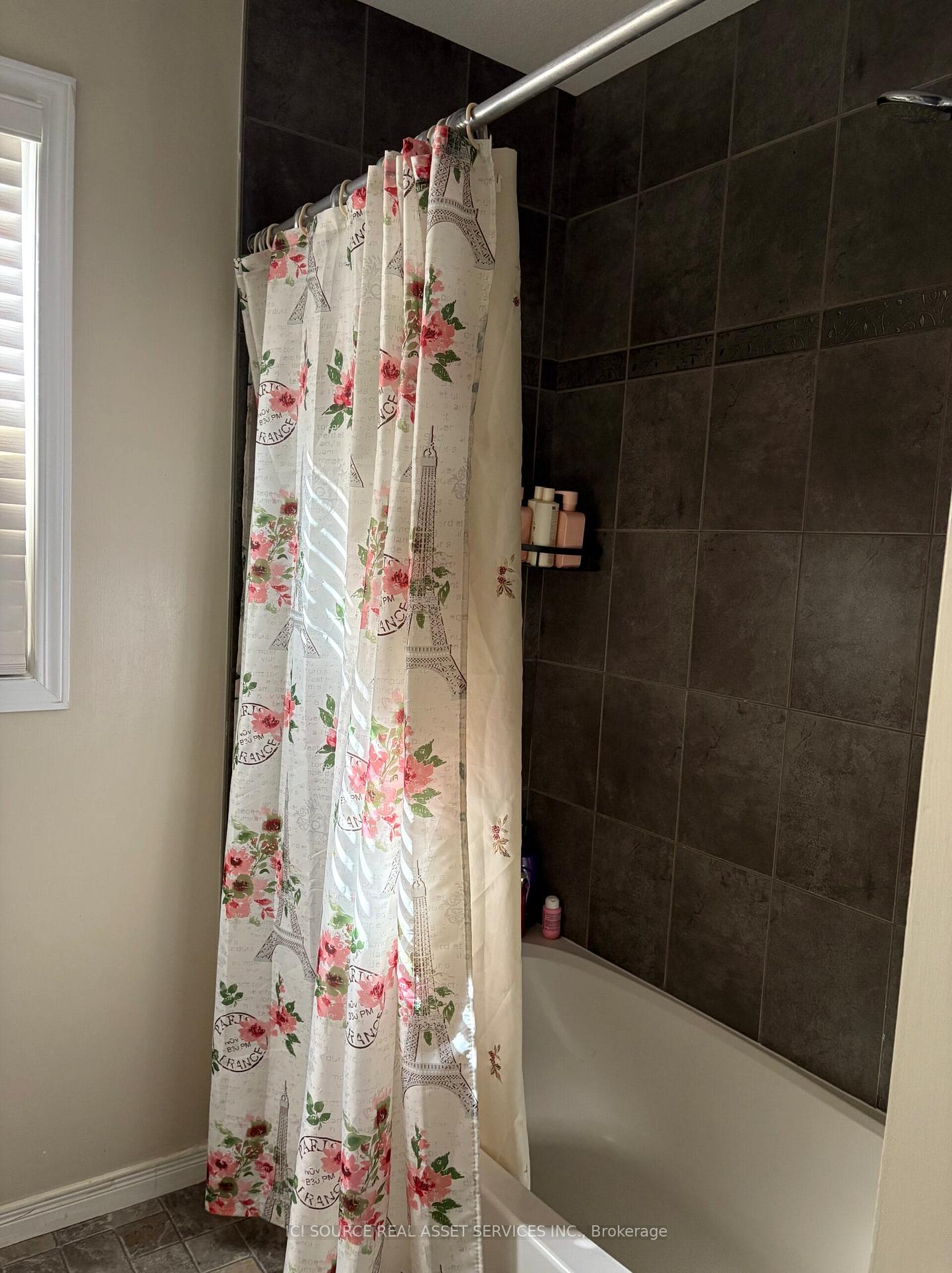 Photo 22 of 406 Woodbine Avenue, Kitchener — HOMEH