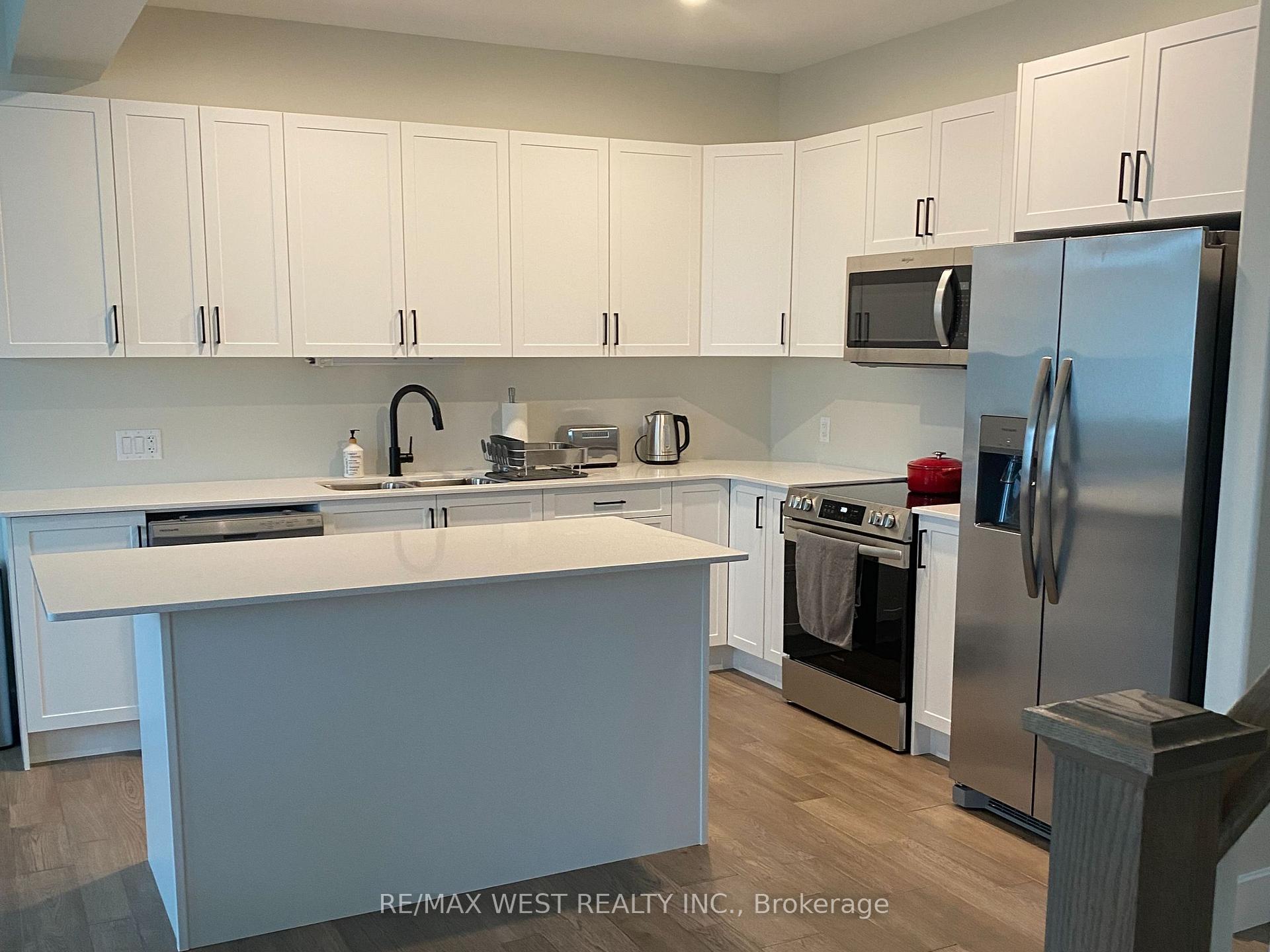 Photo 5 of 34 Dusenbury Drive, Loyalist, Lennox and Addington - South — HOMEH