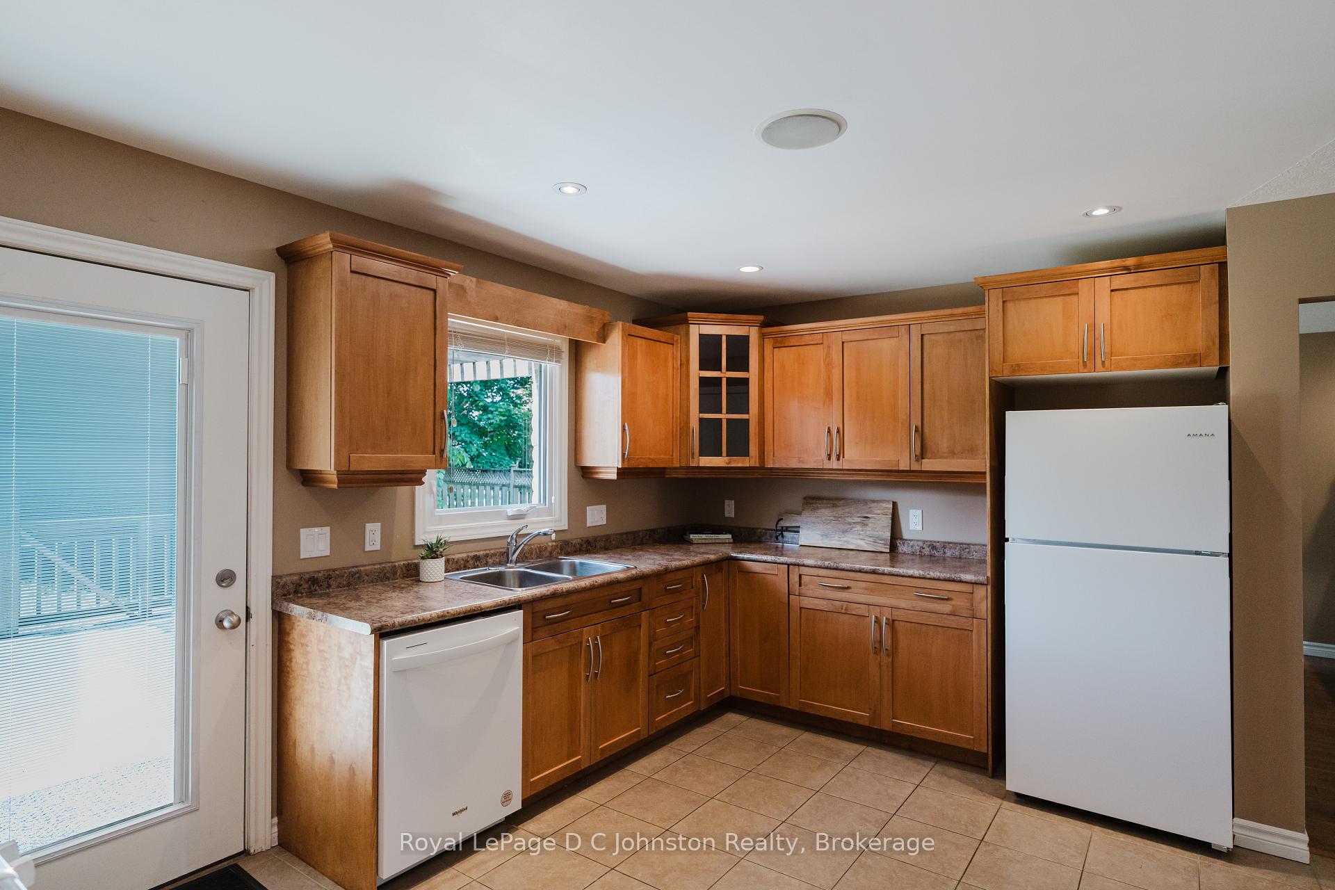 Photo 9 of 286 Wieck Boulevard, Kincardine — HOMEH
