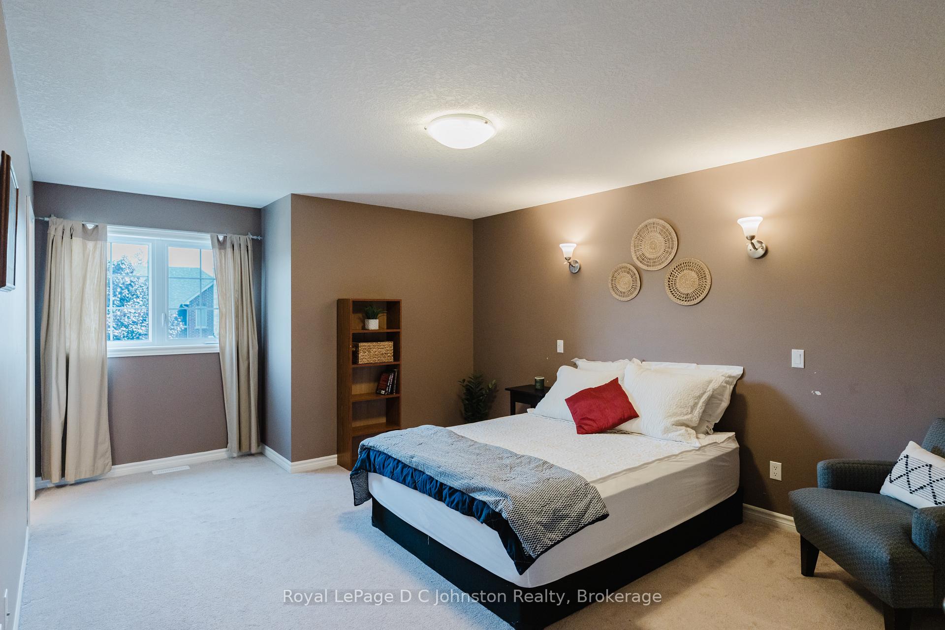 Photo 15 of 286 Wieck Boulevard, Kincardine — HOMEH