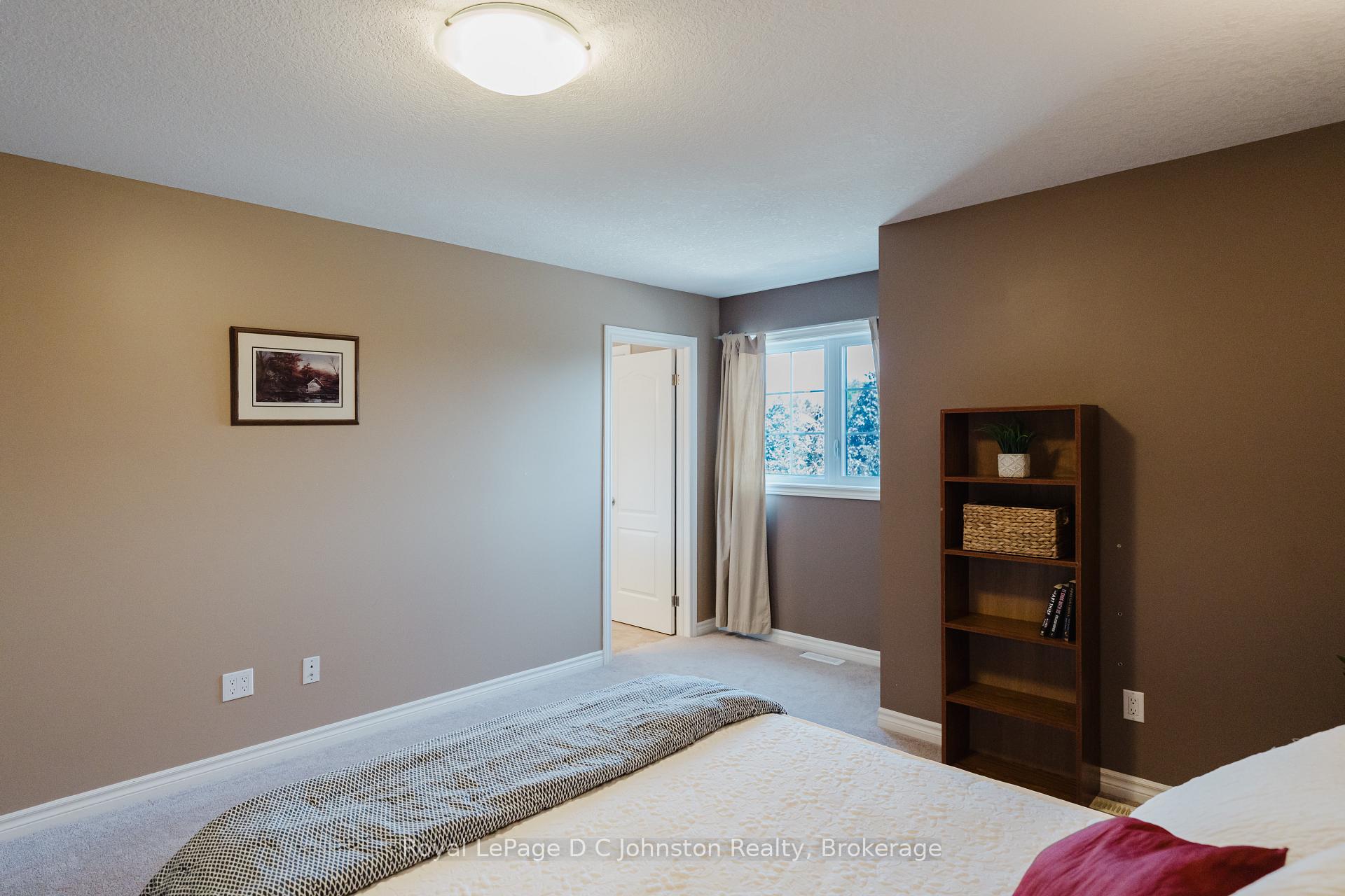 Photo 17 of 286 Wieck Boulevard, Kincardine — HOMEH