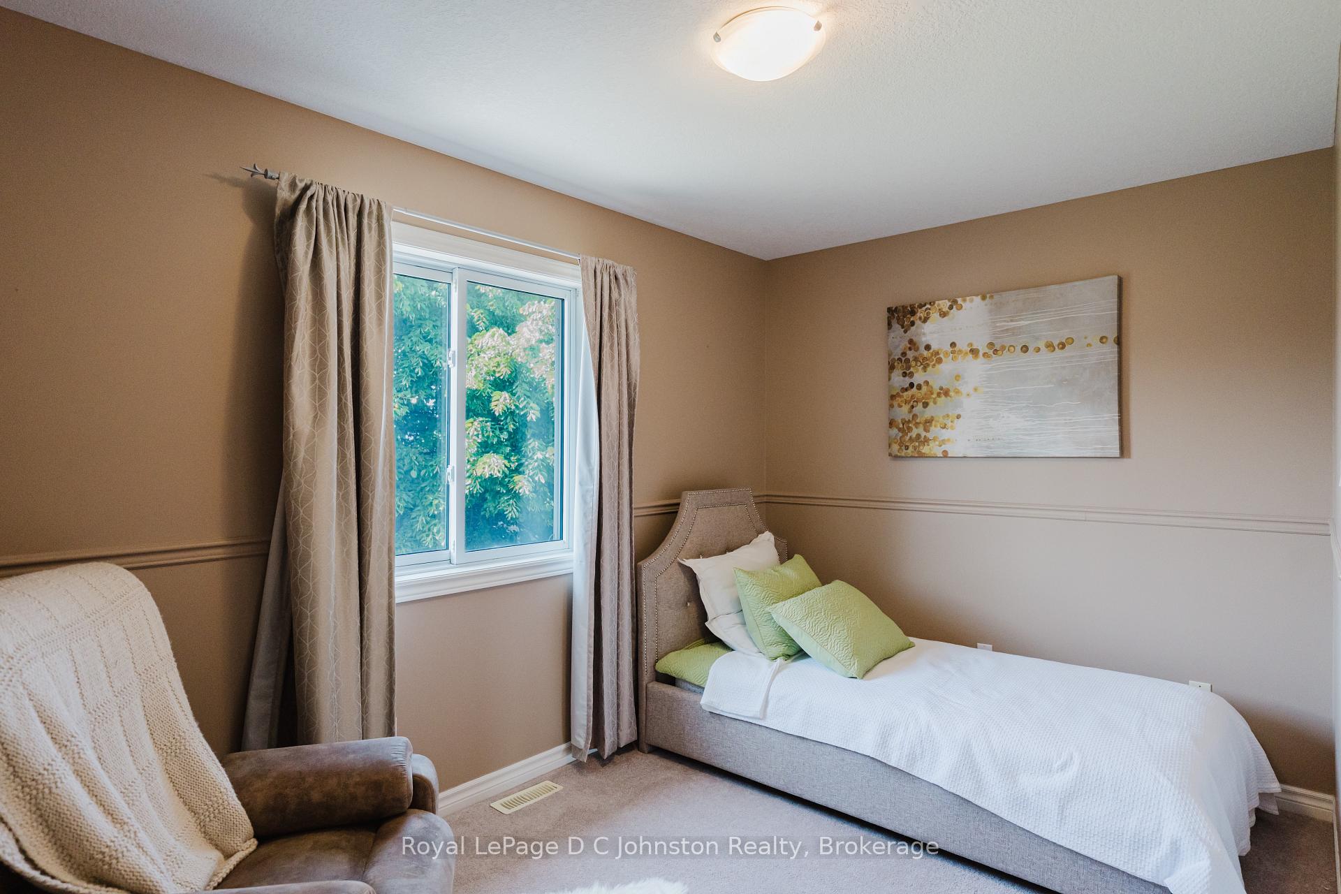 Photo 20 of 286 Wieck Boulevard, Kincardine — HOMEH