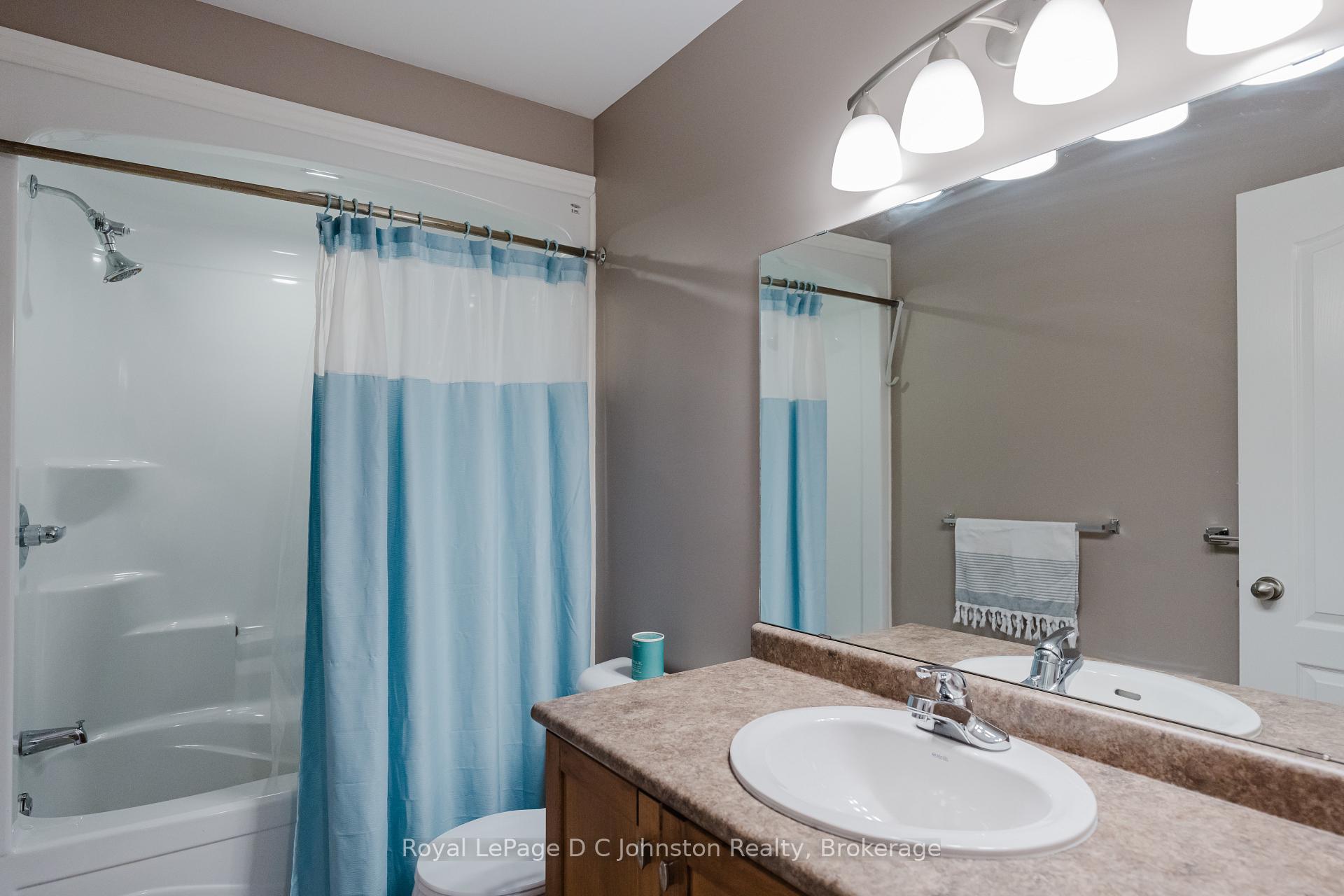 Photo 24 of 286 Wieck Boulevard, Kincardine — HOMEH