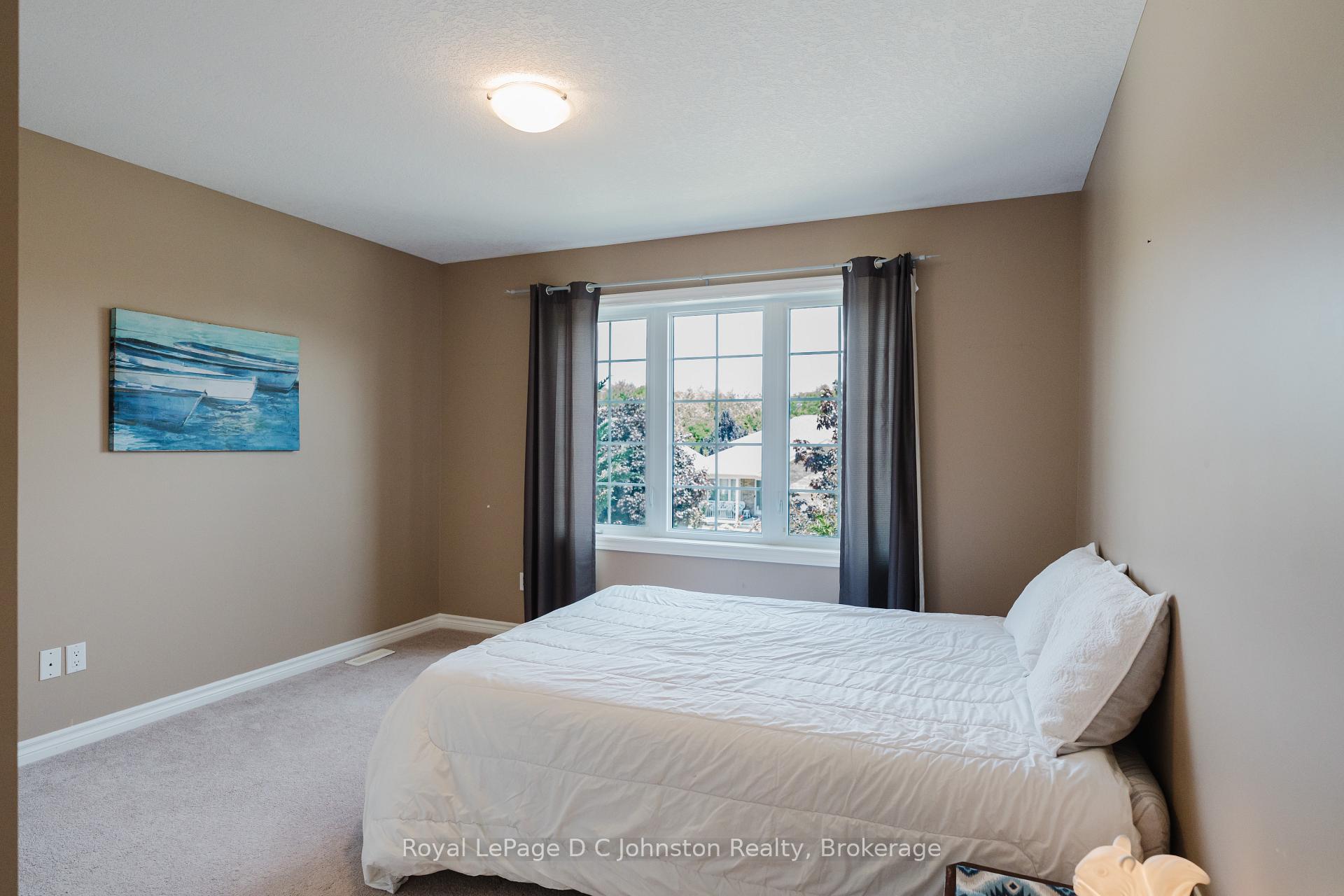 Photo 25 of 286 Wieck Boulevard, Kincardine — HOMEH
