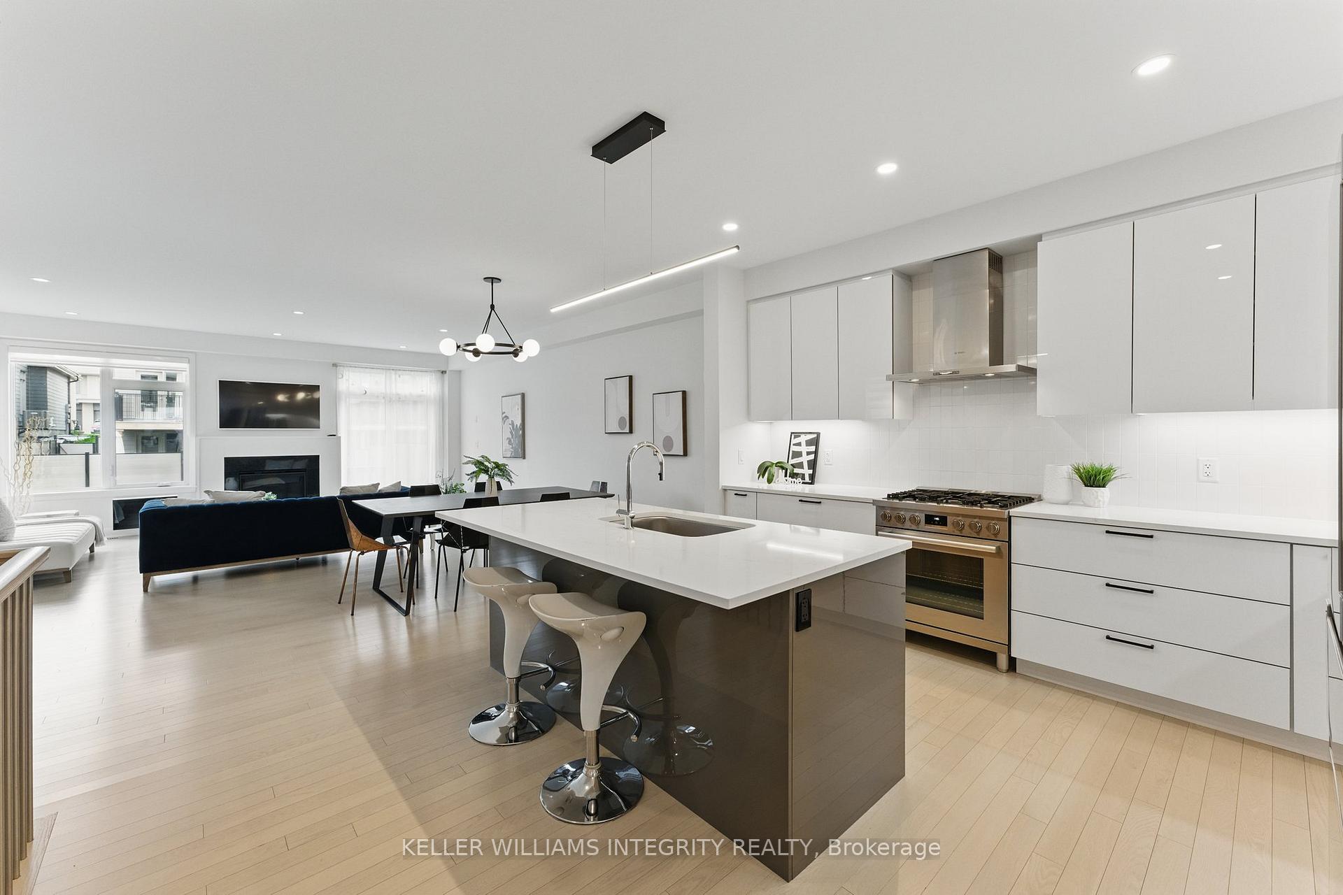 Photo 6 of 62 Michael Stoqua Street, Ottawa, CFB Rockcliffe and Area — HOMEH
