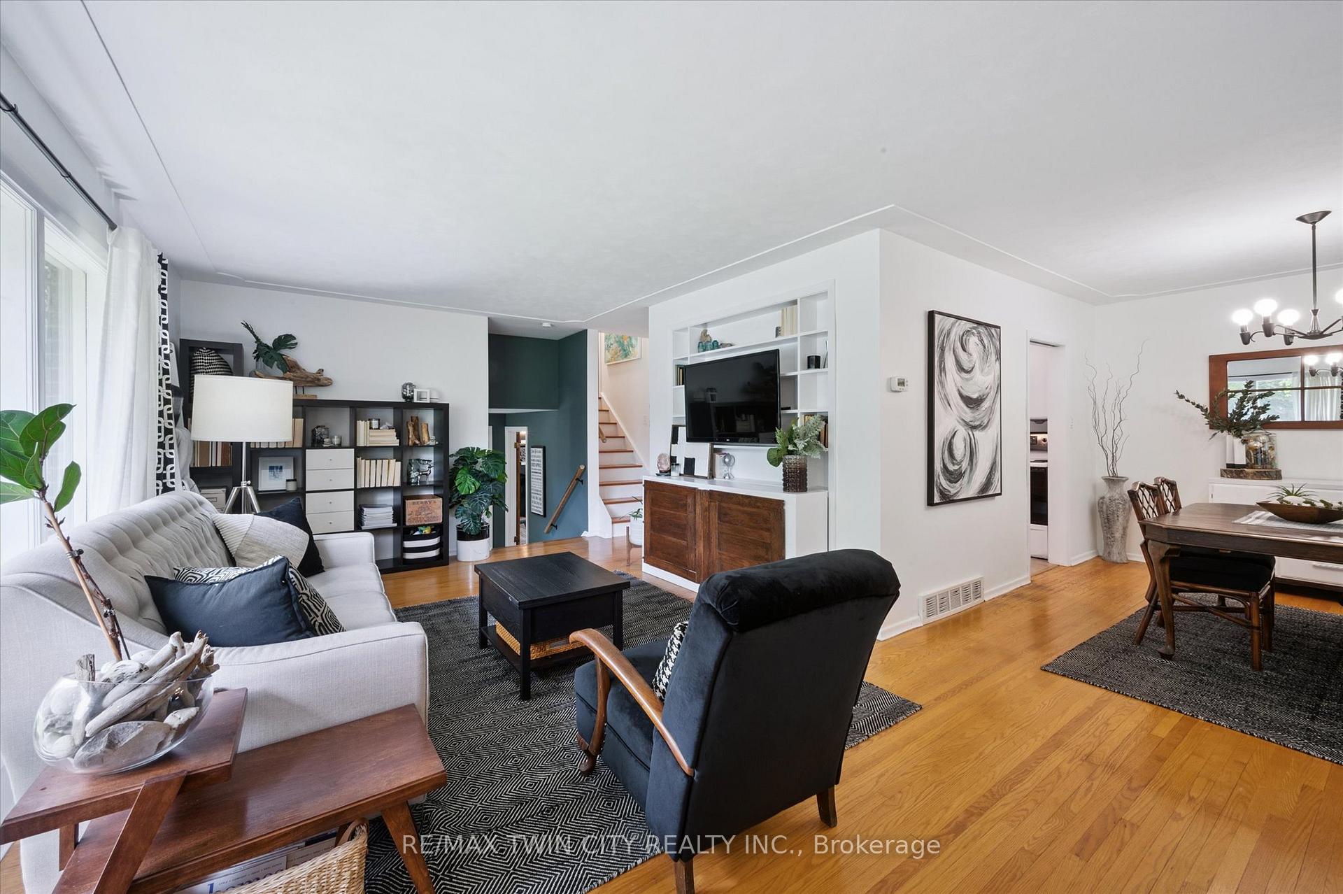 Photo 7 of 321 Dixon Street, Kitchener — HOMEH