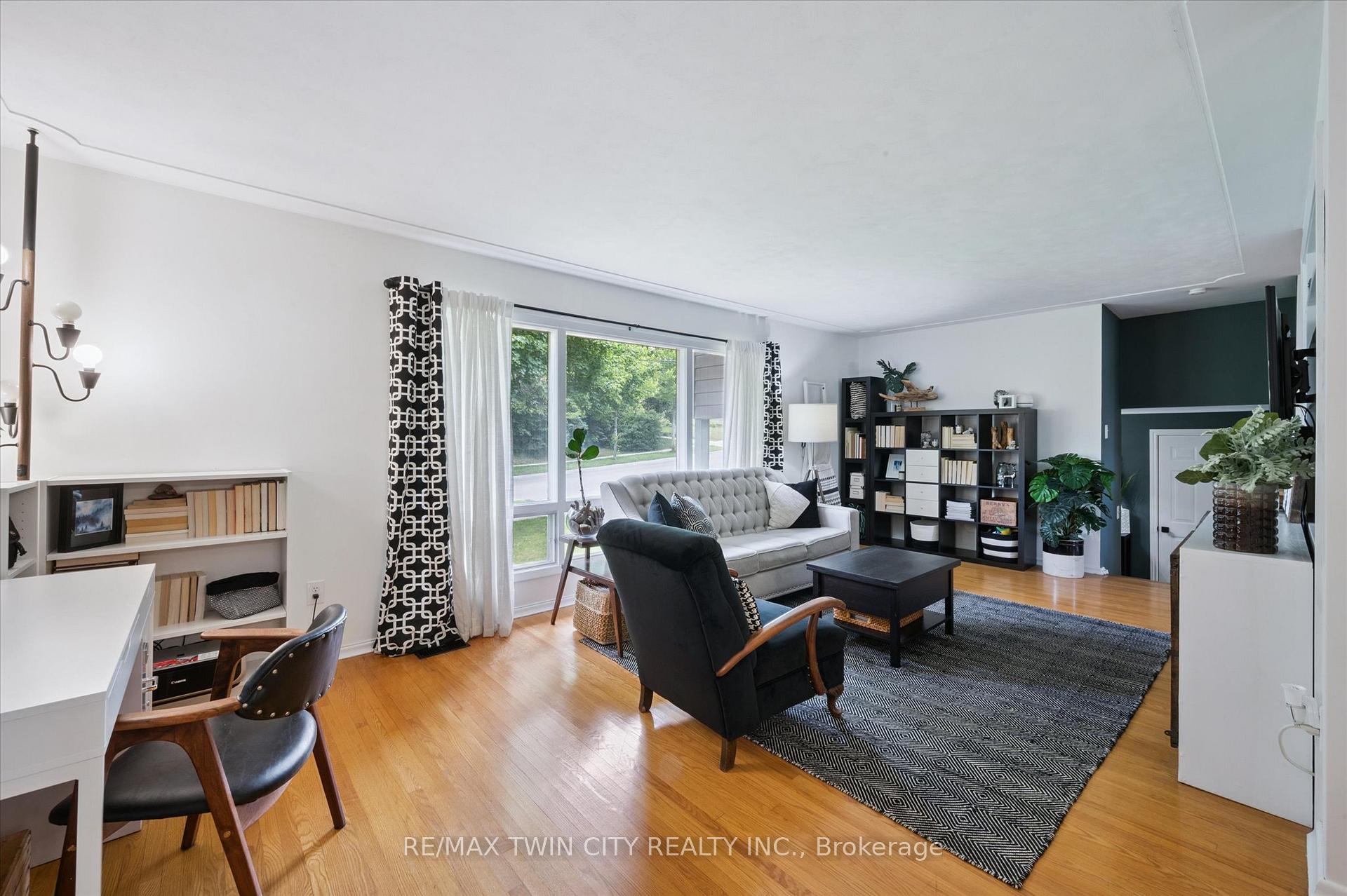 Photo 8 of 321 Dixon Street, Kitchener — HOMEH