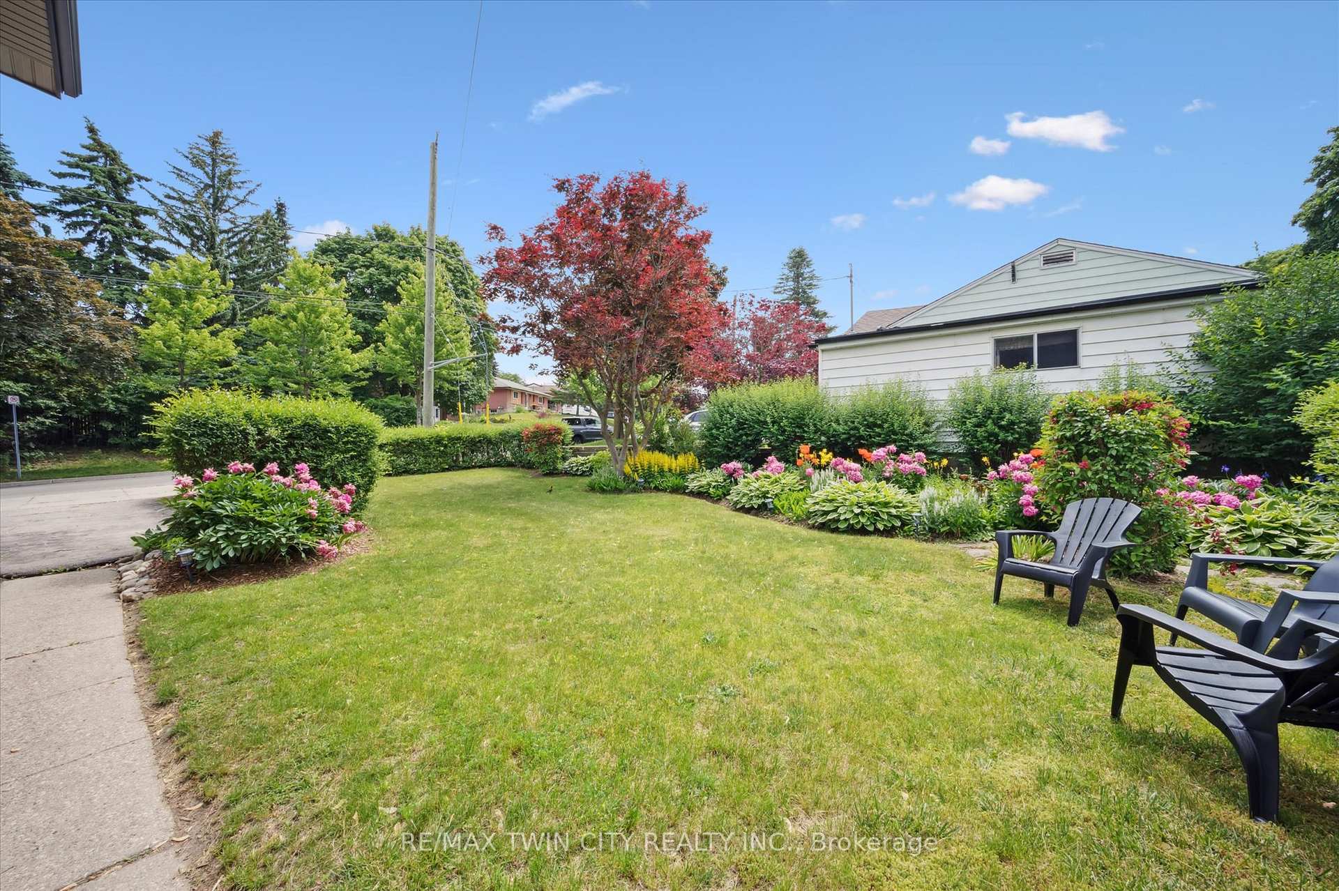 Photo 24 of 321 Dixon Street, Kitchener — HOMEH