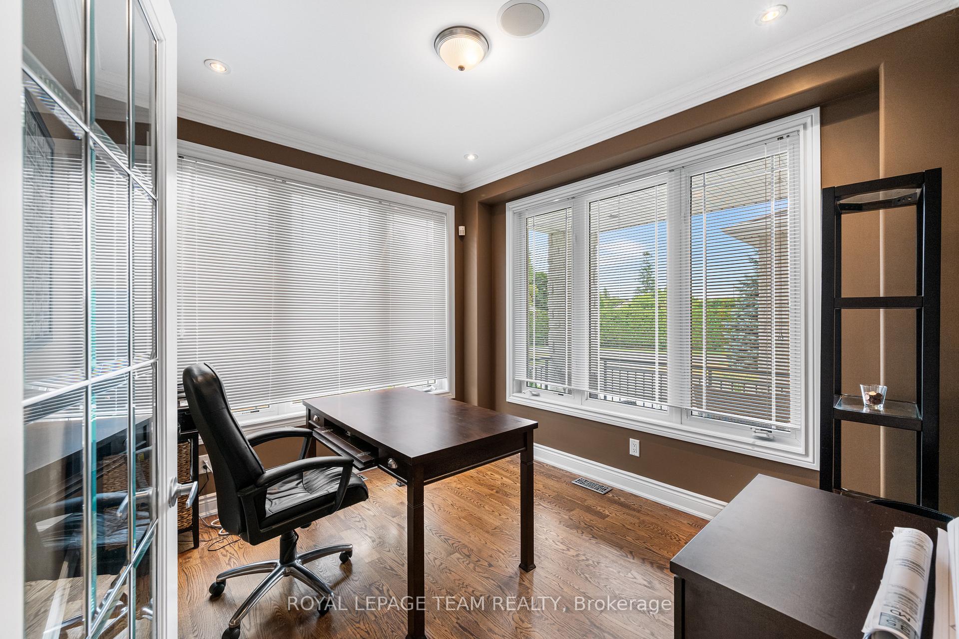 Photo 6 of 49 Savuto Way, Ottawa, Meadowlands/Crestview — HOMEH