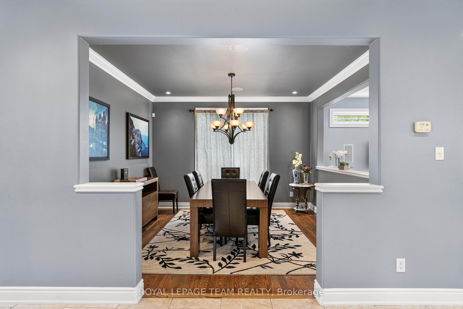 Photo 8 of 49 Savuto Way, Ottawa, Meadowlands/Crestview — HOMEH