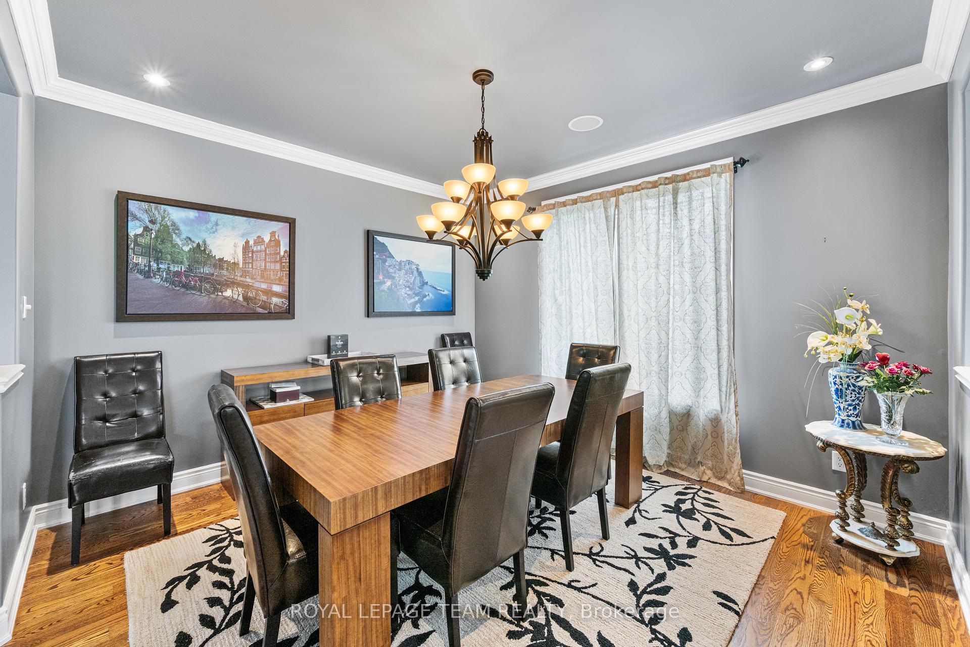 Photo 11 of 49 Savuto Way, Ottawa, Meadowlands/Crestview — HOMEH