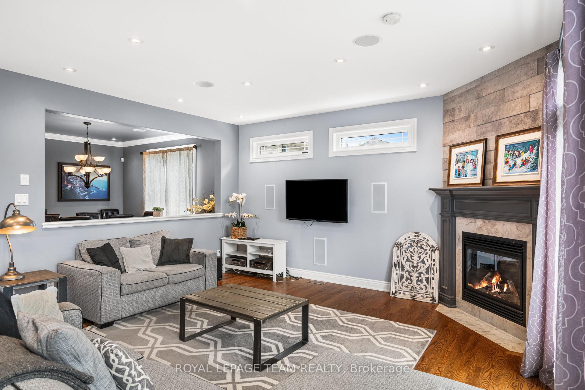 Photo 14 of 49 Savuto Way, Ottawa, Meadowlands/Crestview — HOMEH