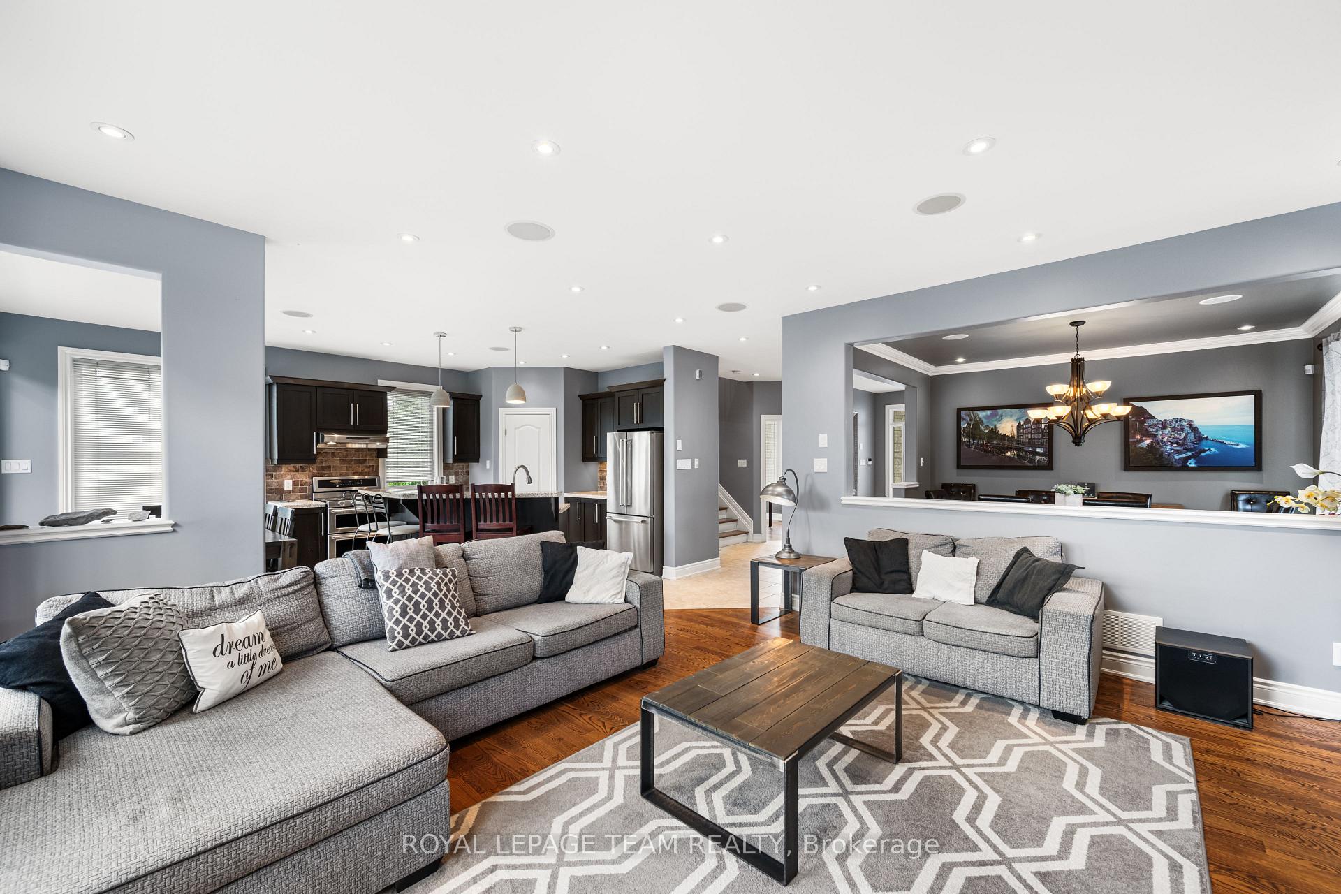Photo 17 of 49 Savuto Way, Ottawa, Meadowlands/Crestview — HOMEH