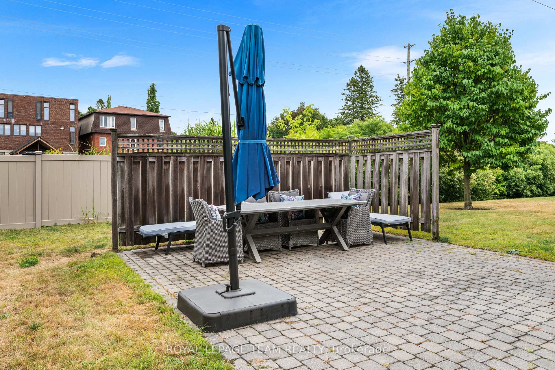 Photo 37 of 49 Savuto Way, Ottawa, Meadowlands/Crestview — HOMEH