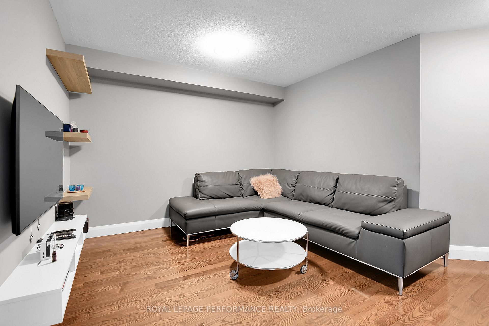 Photo 5 of 161 Duntroon Circle S, Ottawa, Hunt Club Park/Greenboro — HOMEH