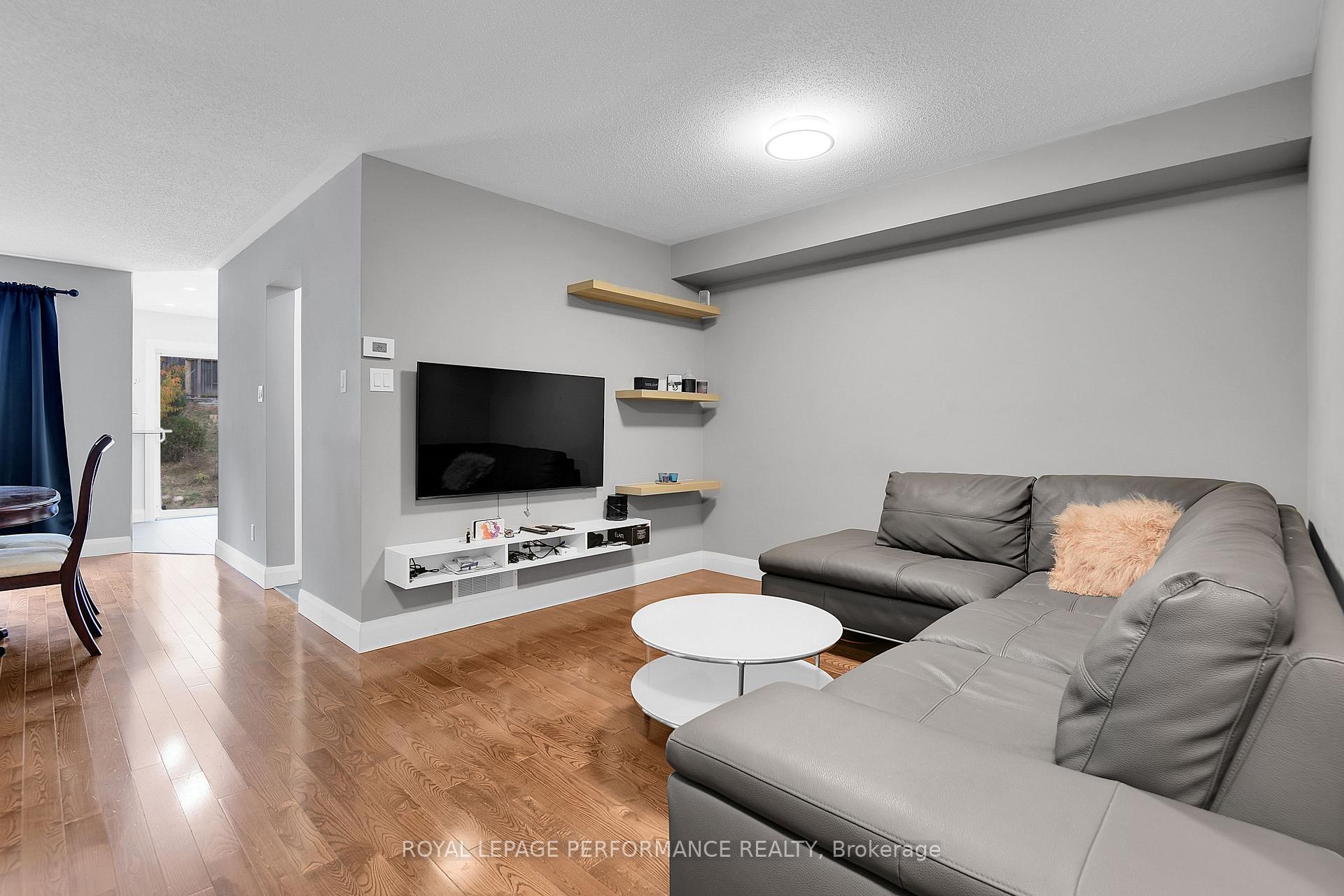 Photo 6 of 161 Duntroon Circle S, Ottawa, Hunt Club Park/Greenboro — HOMEH