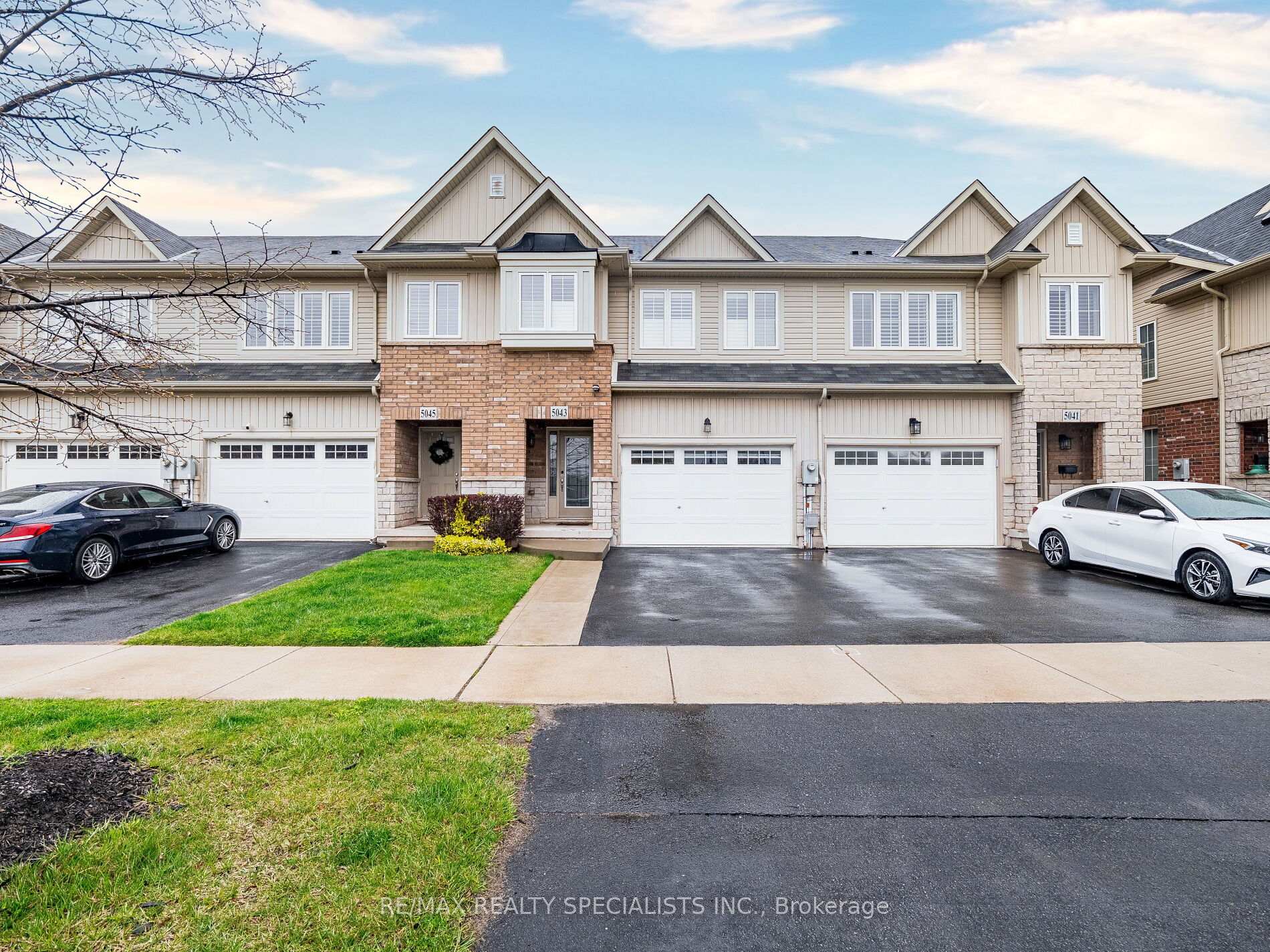 Front of 5043 Serena Drive