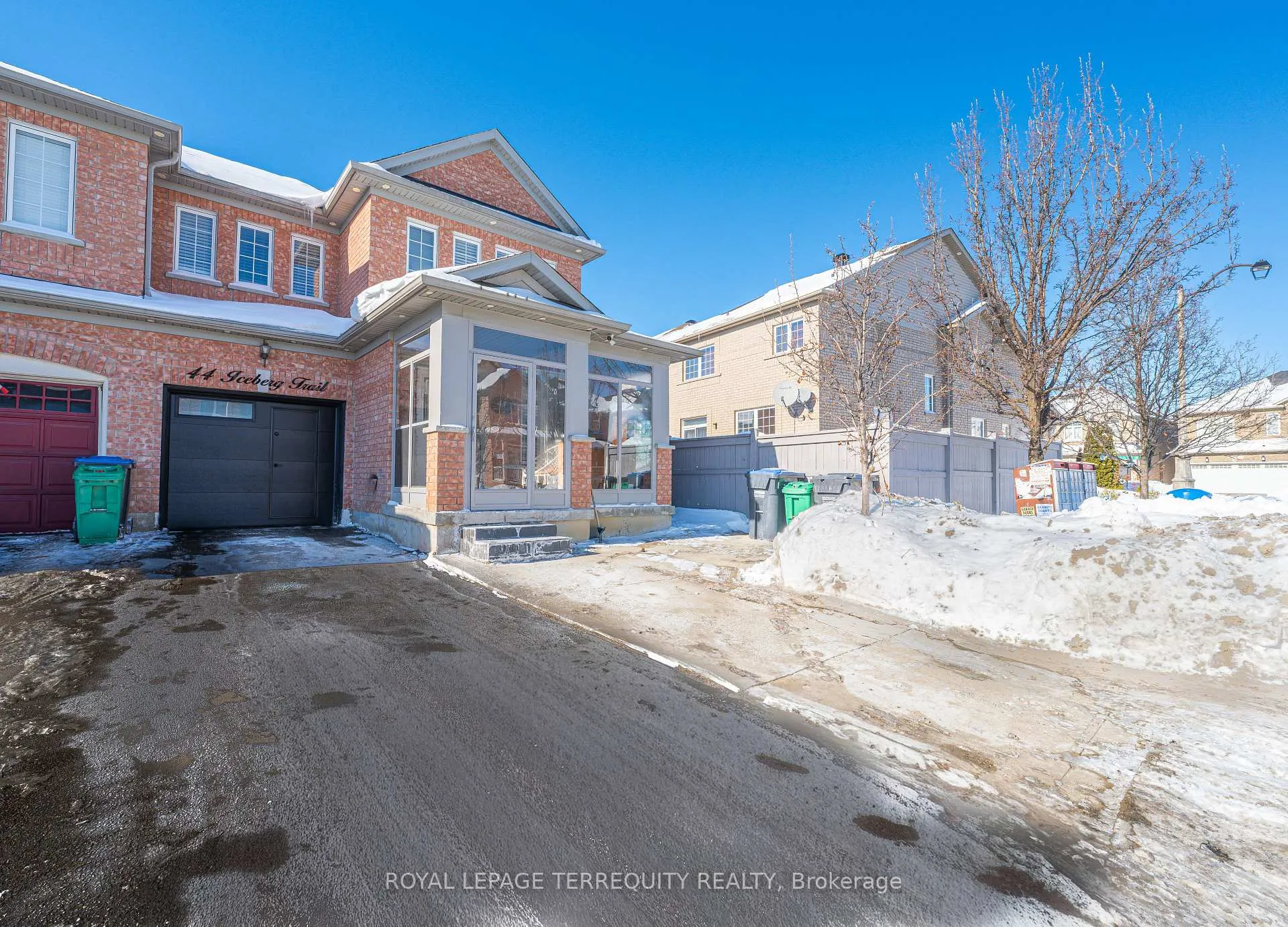 Front of 44 Iceberg Trail