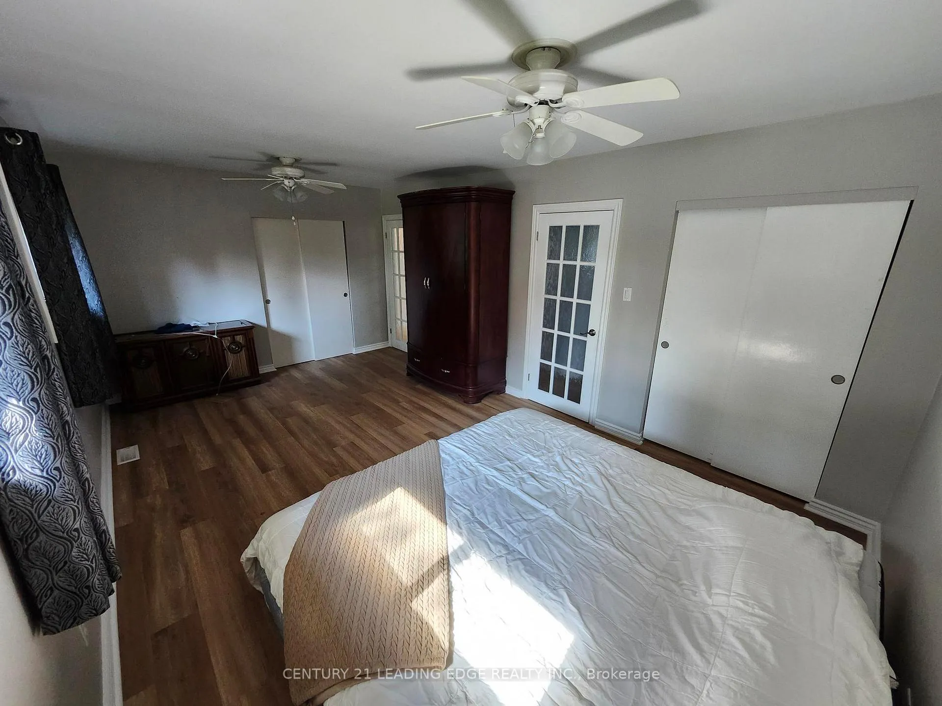 Photo 5 of 1441 Park Road S, Oshawa, Lakeview — HOMEH