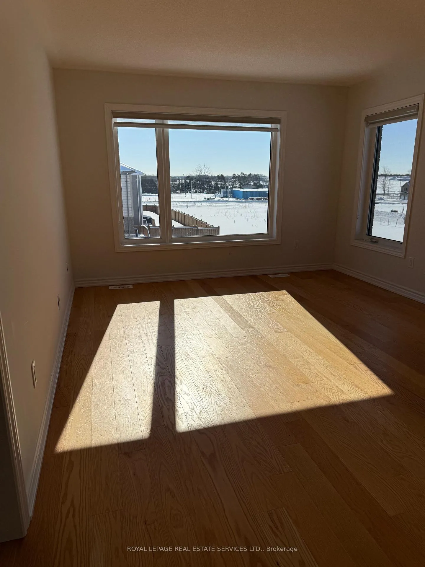 Photo 34 of 27 Rochester Drive, Barrie, Rural Barrie Southeast — HOMEH