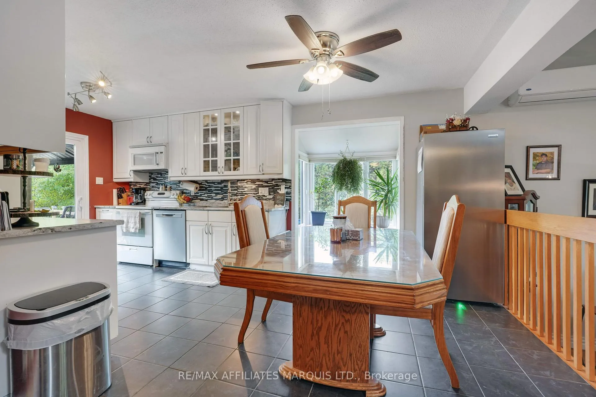 Photo 8 of 21 Ste Therese Boulevard, Embrun — HOMEH