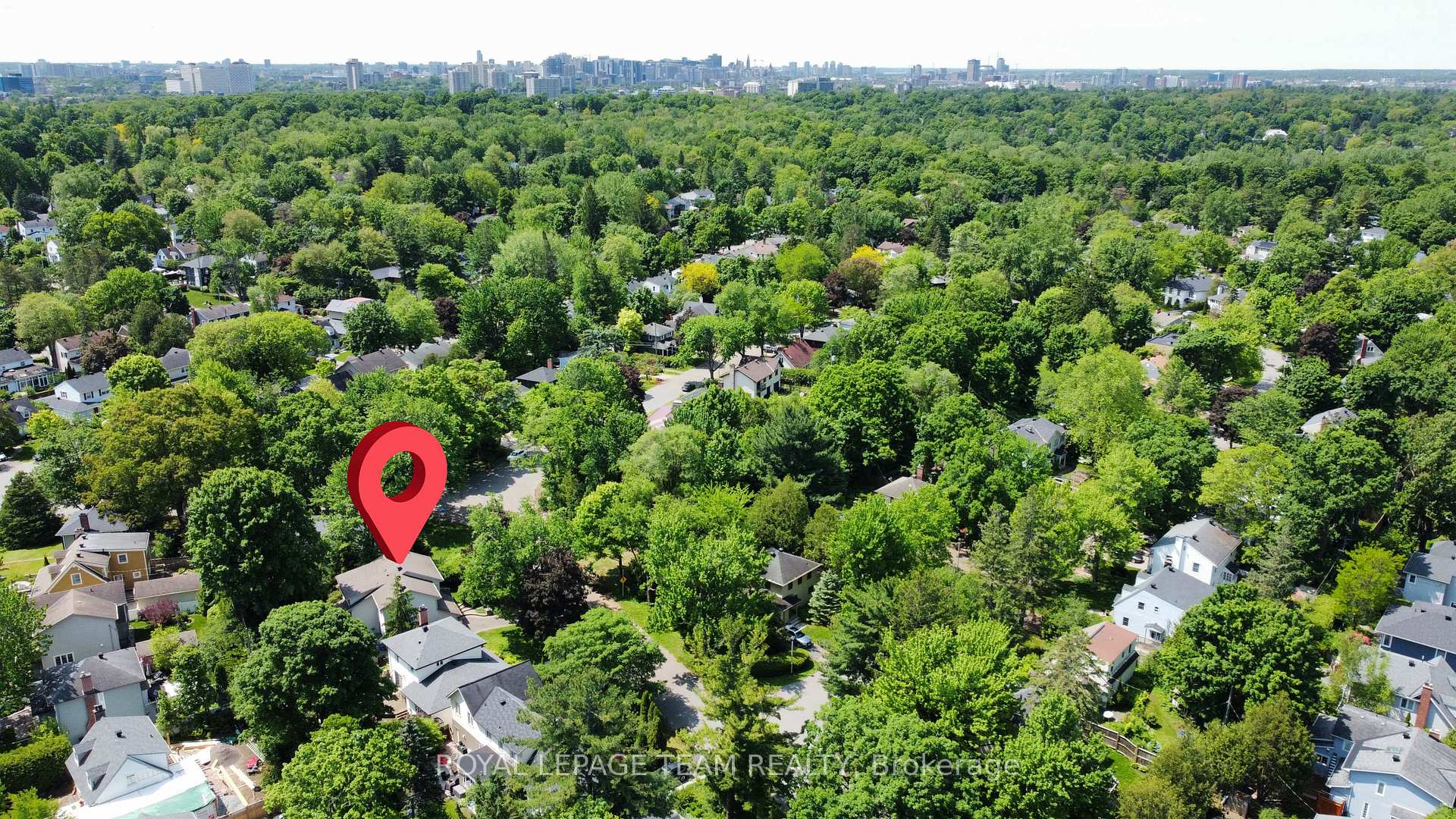 Photo 42 of 19 Farnham Crescent, Ottawa, Manor Park — HOMEH