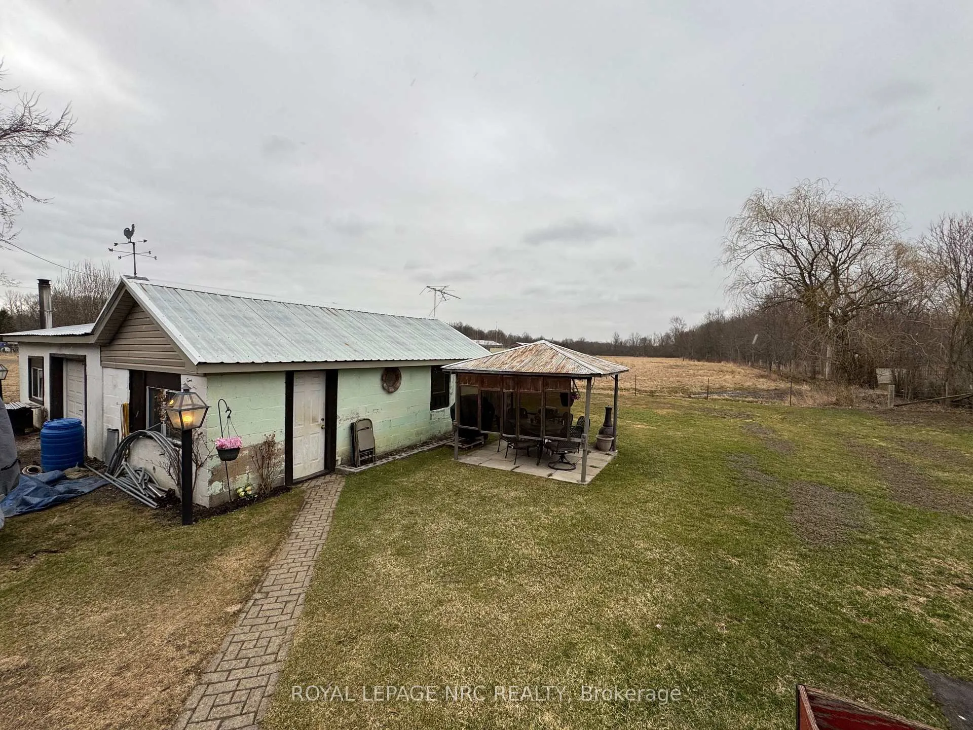 Photo 6 of 11716 Beck Road, Niagara Falls, Lyons Creek — HOMEH
