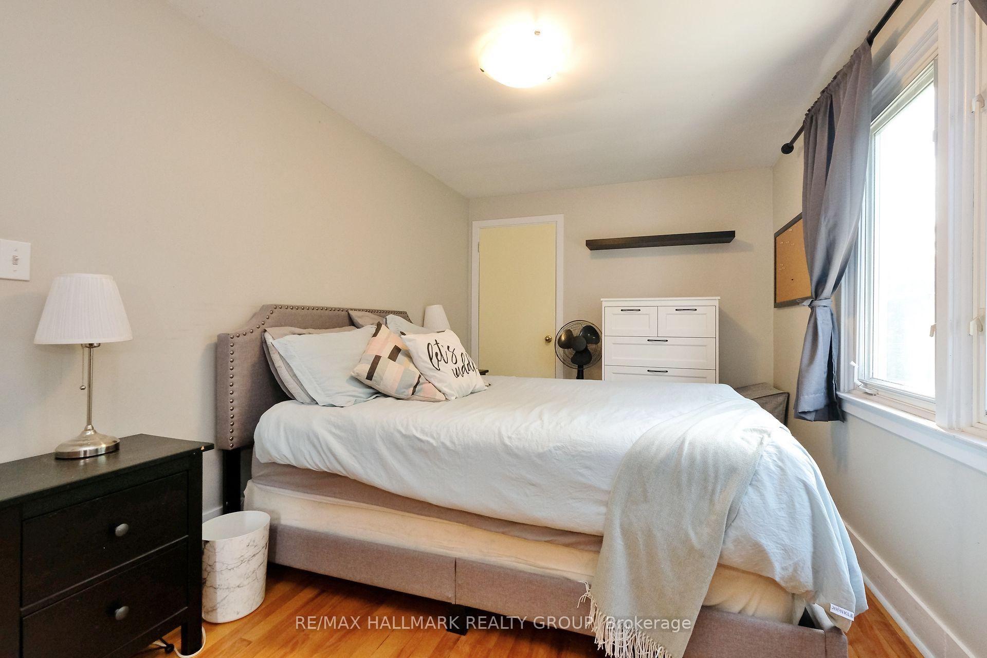 Photo 12 of 43 Withrow Avenue, Ottawa, Meadowlands/St. Claire Gardens — HOMEH