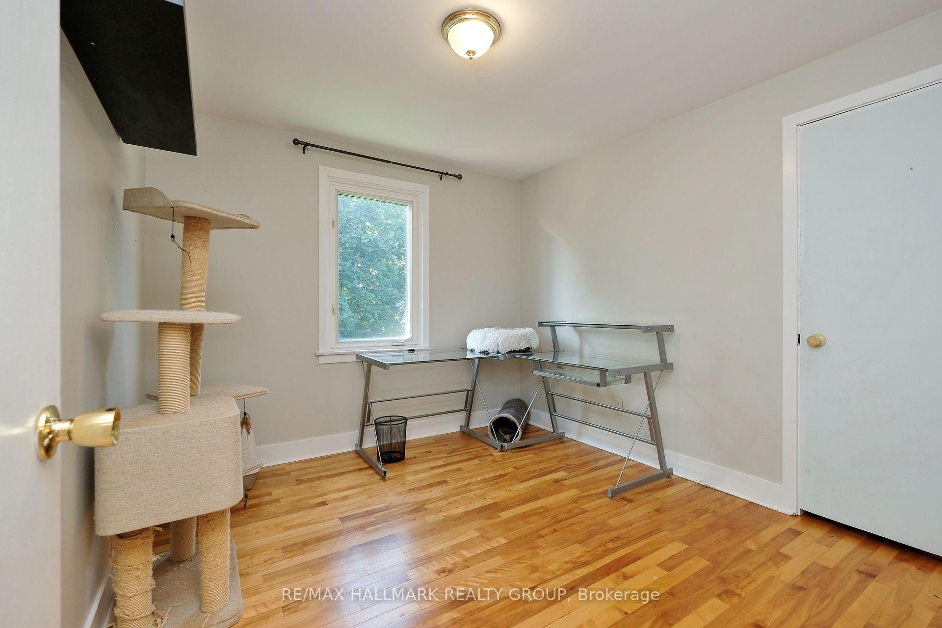 Photo 13 of 43 Withrow Avenue, Ottawa, Meadowlands/St. Claire Gardens — HOMEH