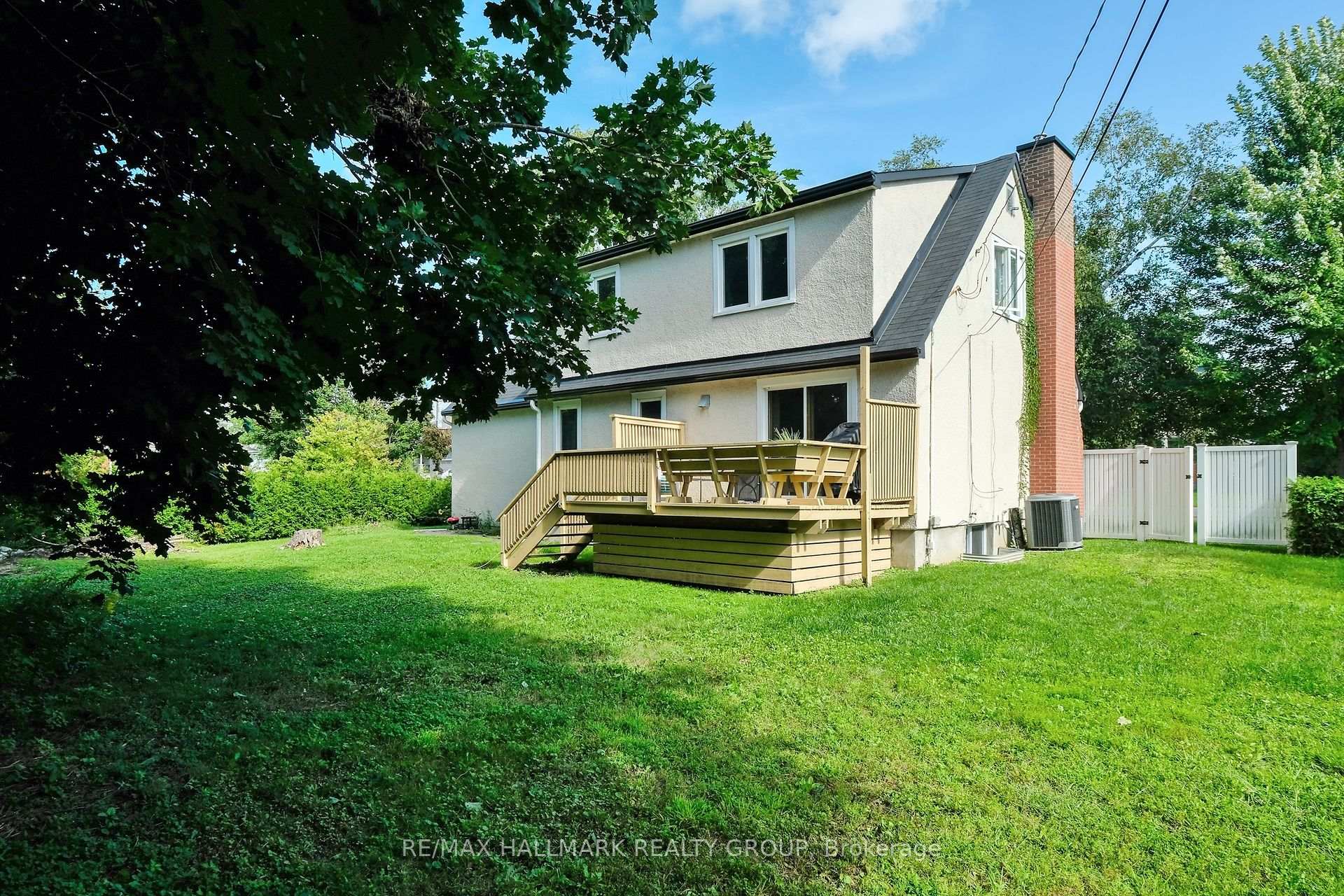 Photo 20 of 43 Withrow Avenue, Ottawa, Meadowlands/St. Claire Gardens — HOMEH