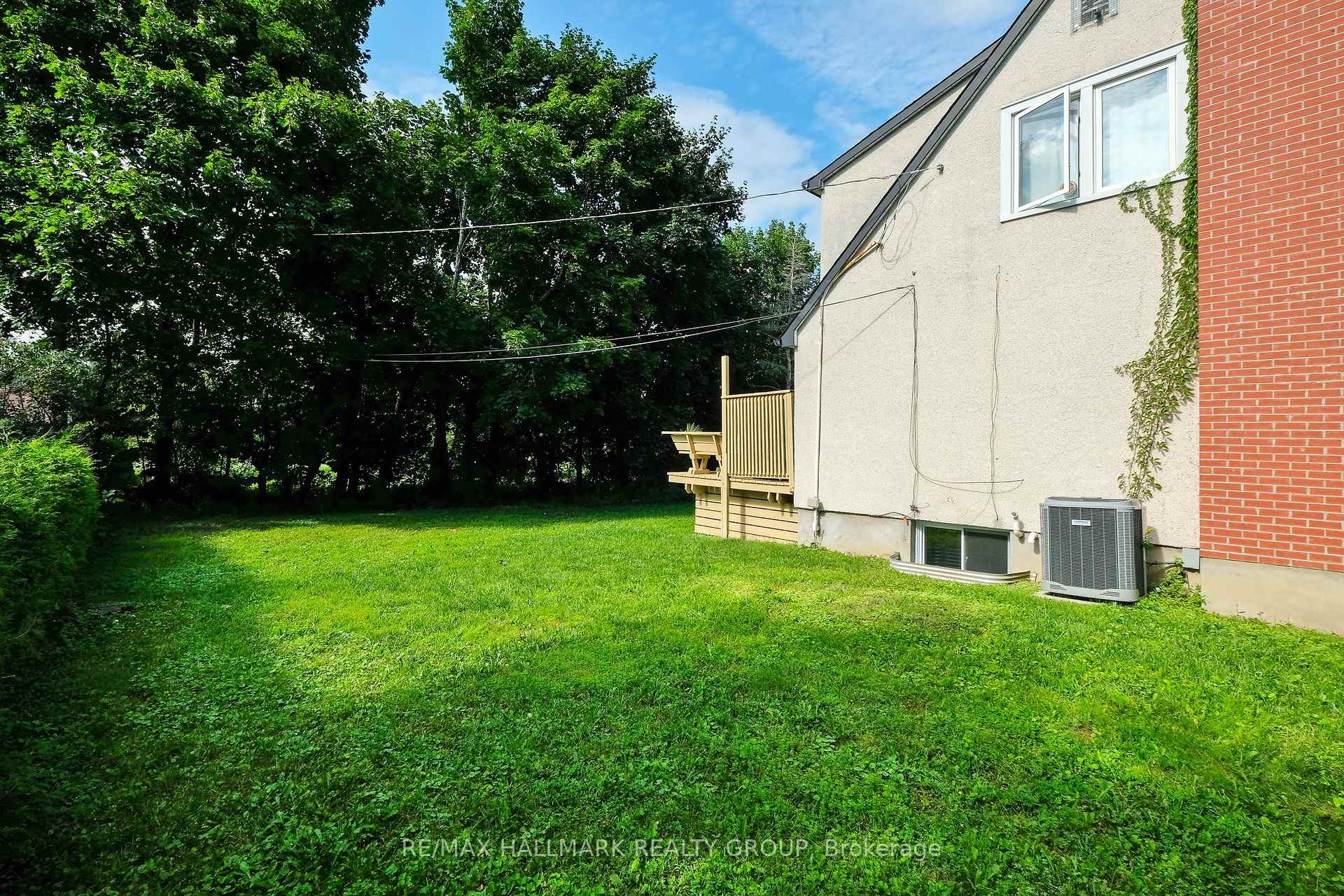 Photo 21 of 43 Withrow Avenue, Ottawa, Meadowlands/St. Claire Gardens — HOMEH