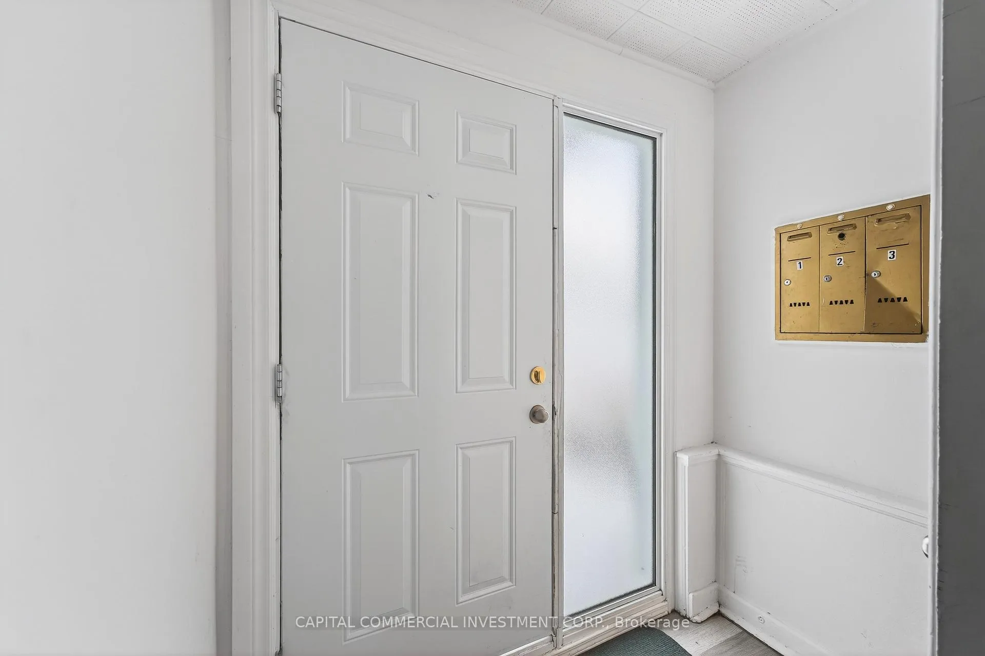 Photo 4 of 220 Compton Avenue, Ottawa, Woodroffe — HOMEH