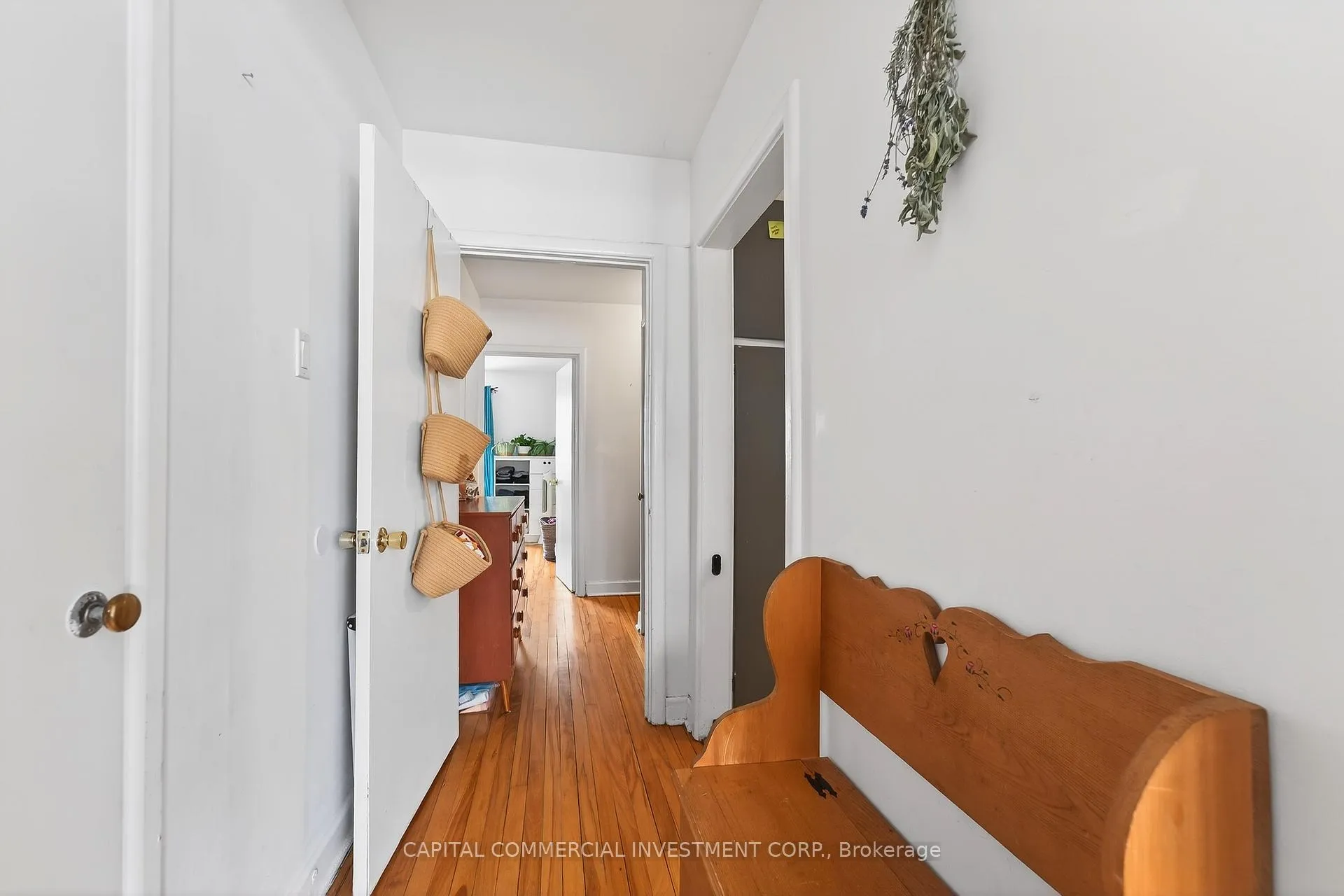 Photo 7 of 220 Compton Avenue, Ottawa, Woodroffe — HOMEH