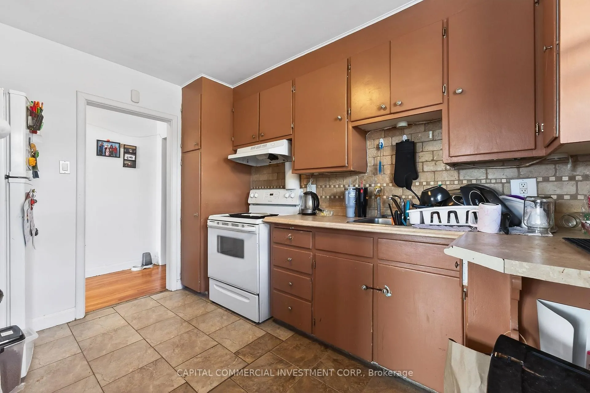 Photo 14 of 220 Compton Avenue, Ottawa, Woodroffe — HOMEH