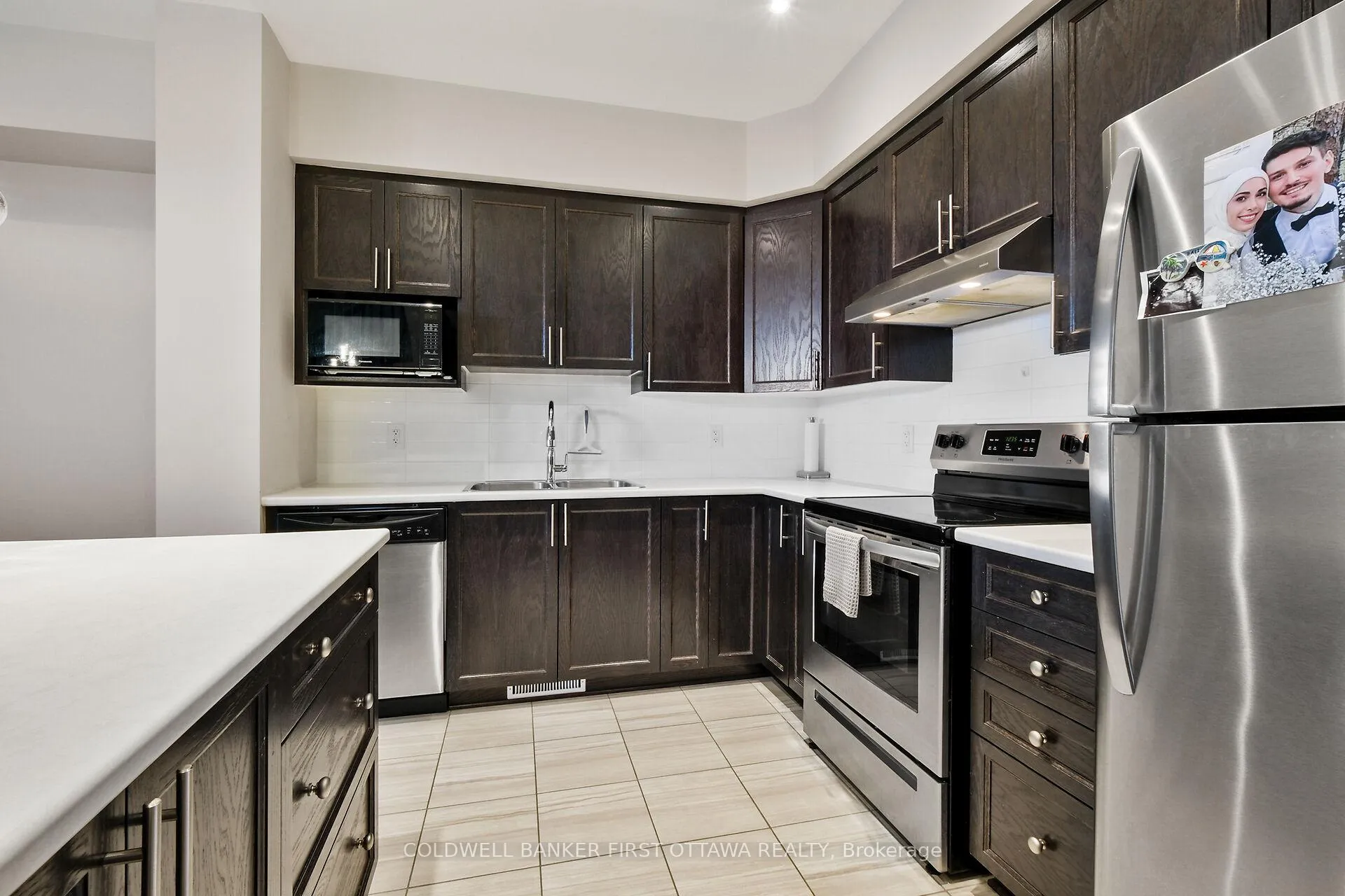 Photo 16 of 22 Stockholm Private, Ottawa, Riverside South/Gloucester Glen — HOMEH