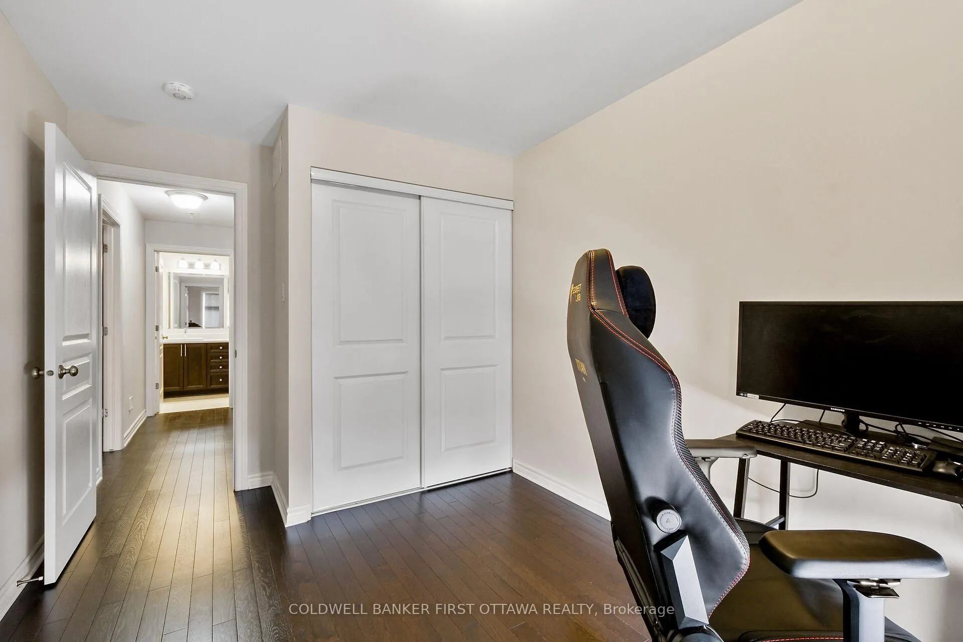 Photo 21 of 22 Stockholm Private, Ottawa, Riverside South/Gloucester Glen — HOMEH