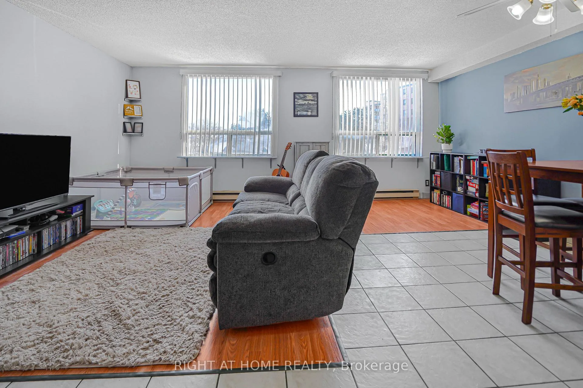 Photo 5 of Unit 203, 18 Holborn Court, Kitchener — HOMEH