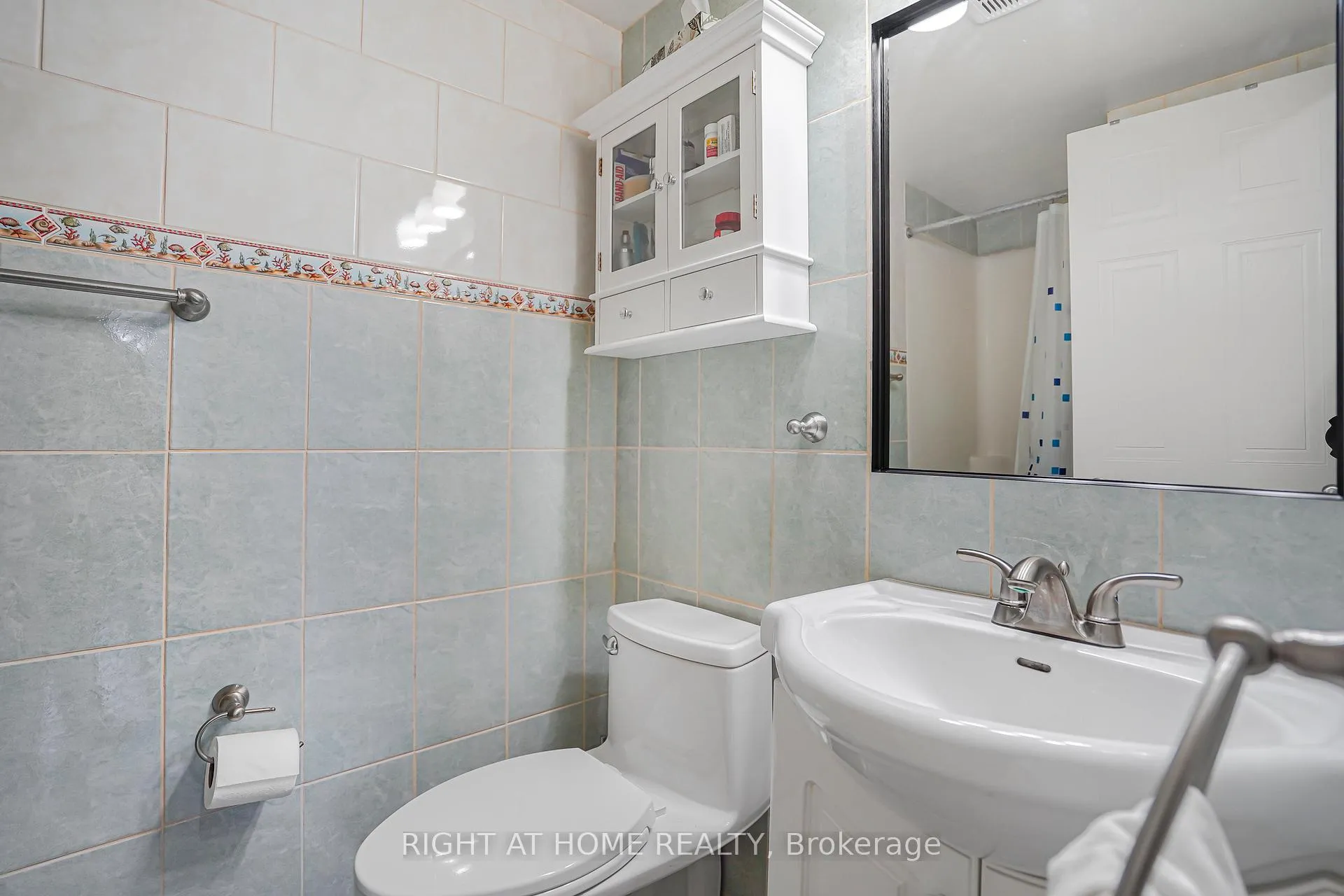 Photo 12 of Unit 203, 18 Holborn Court, Kitchener — HOMEH