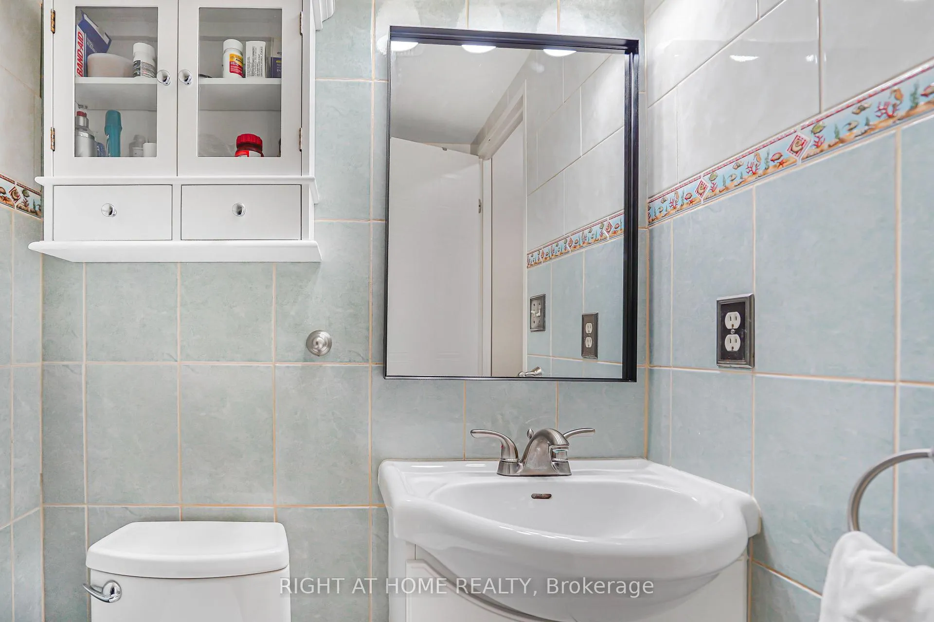 Photo 13 of Unit 203, 18 Holborn Court, Kitchener — HOMEH